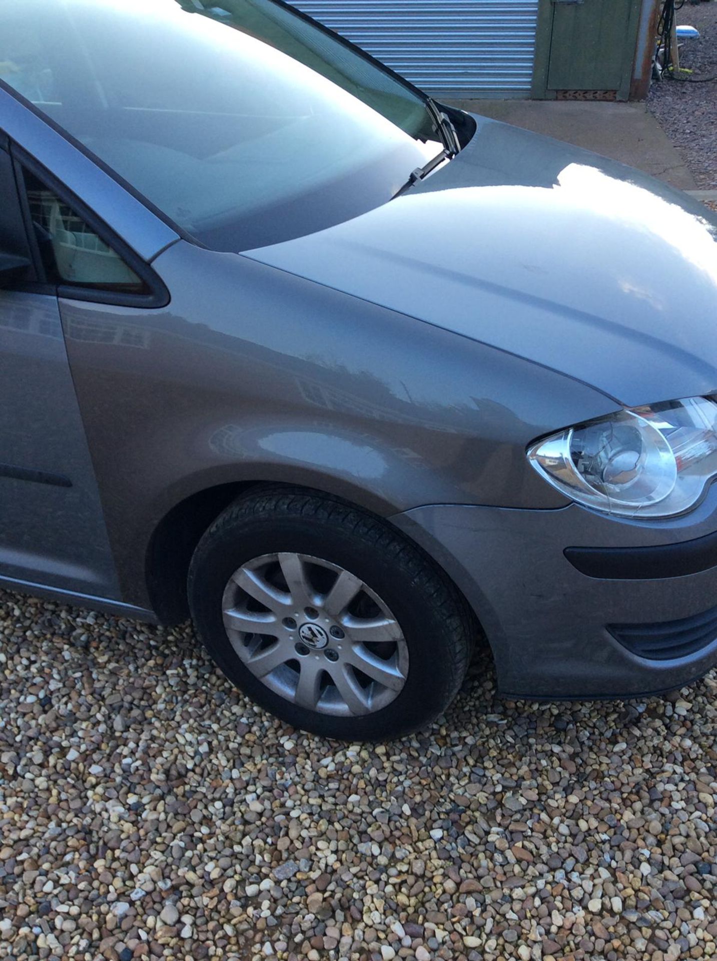 2010/10 REG VOLKSWAGEN TOURAN S TDI 105 1.9 DIESEL MPV GREY, SHOWING 1 FORMER KEEPER *NO VAT* - Image 2 of 7