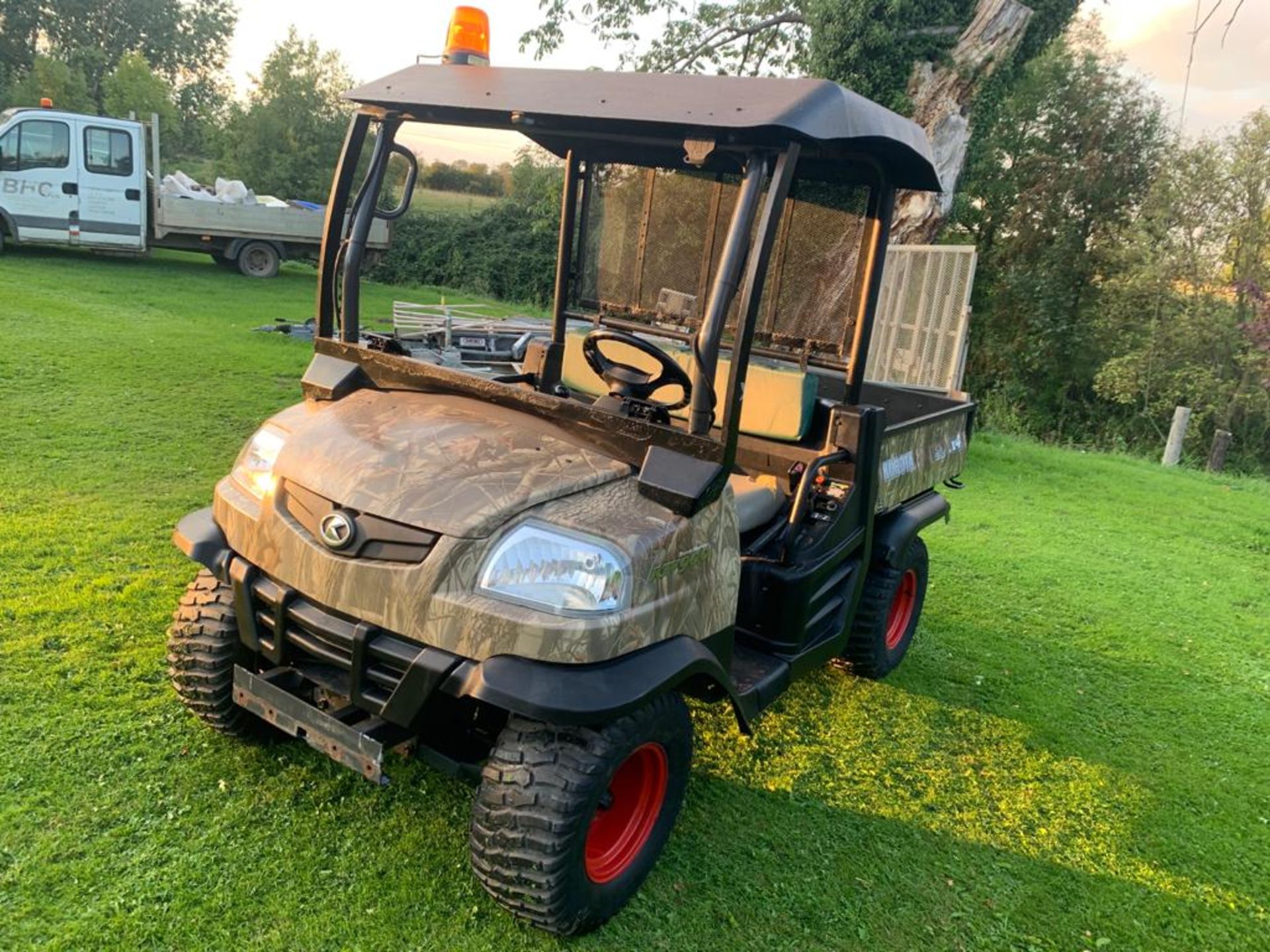 KUBOTA 4X4 DIESEL HYDRAULIC TIPPER BUGGY, RUNS, WORKS AND TIPS *PLUS VAT* - Image 5 of 22