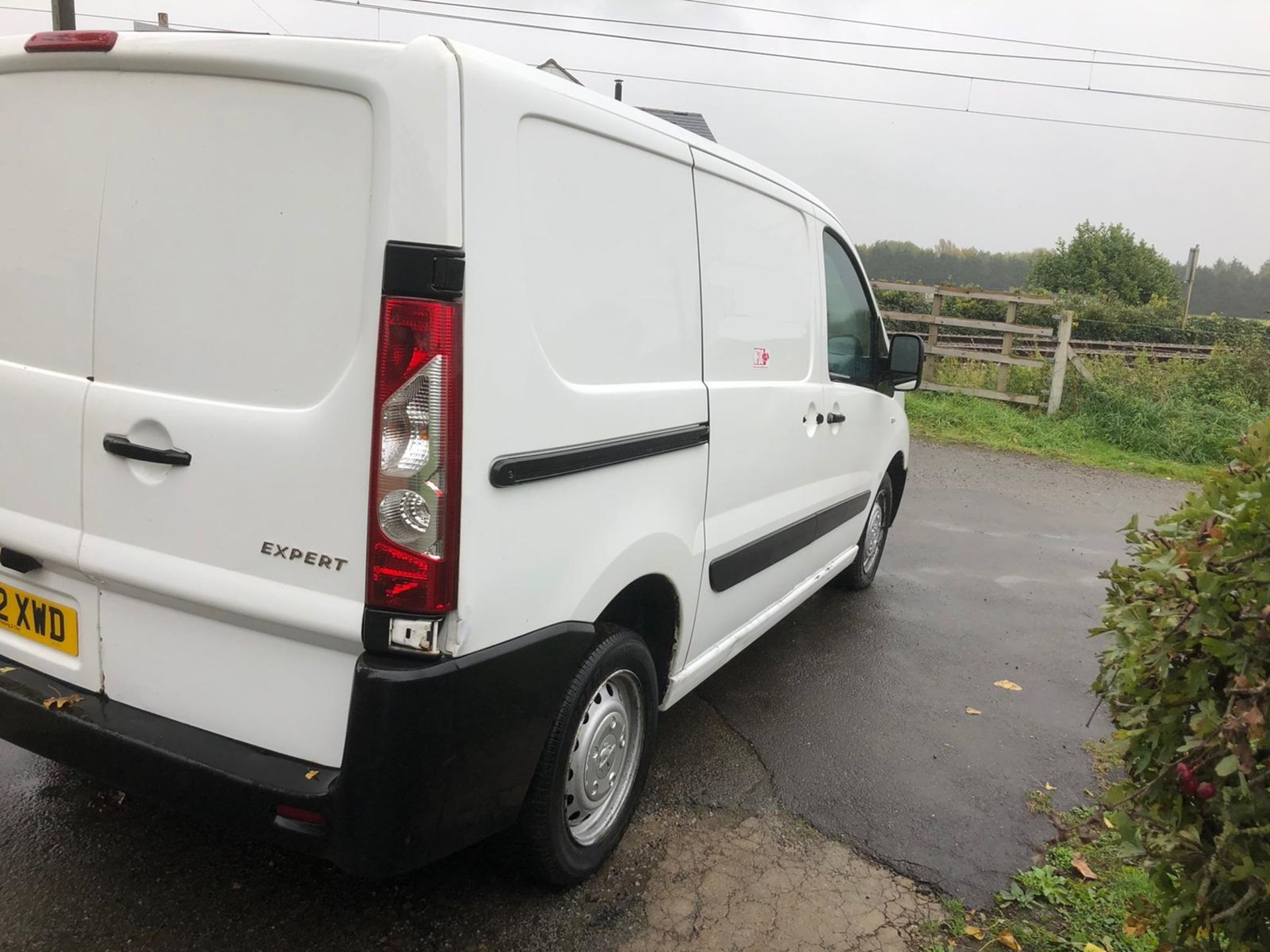 2012/12 REG PEUGEOT EXPERT 1000 L1H1 PROFESSIONAL HDI 2.0 DIESEL PANEL VAN, SHOWING 1 FORMER KEEPER - Image 6 of 11