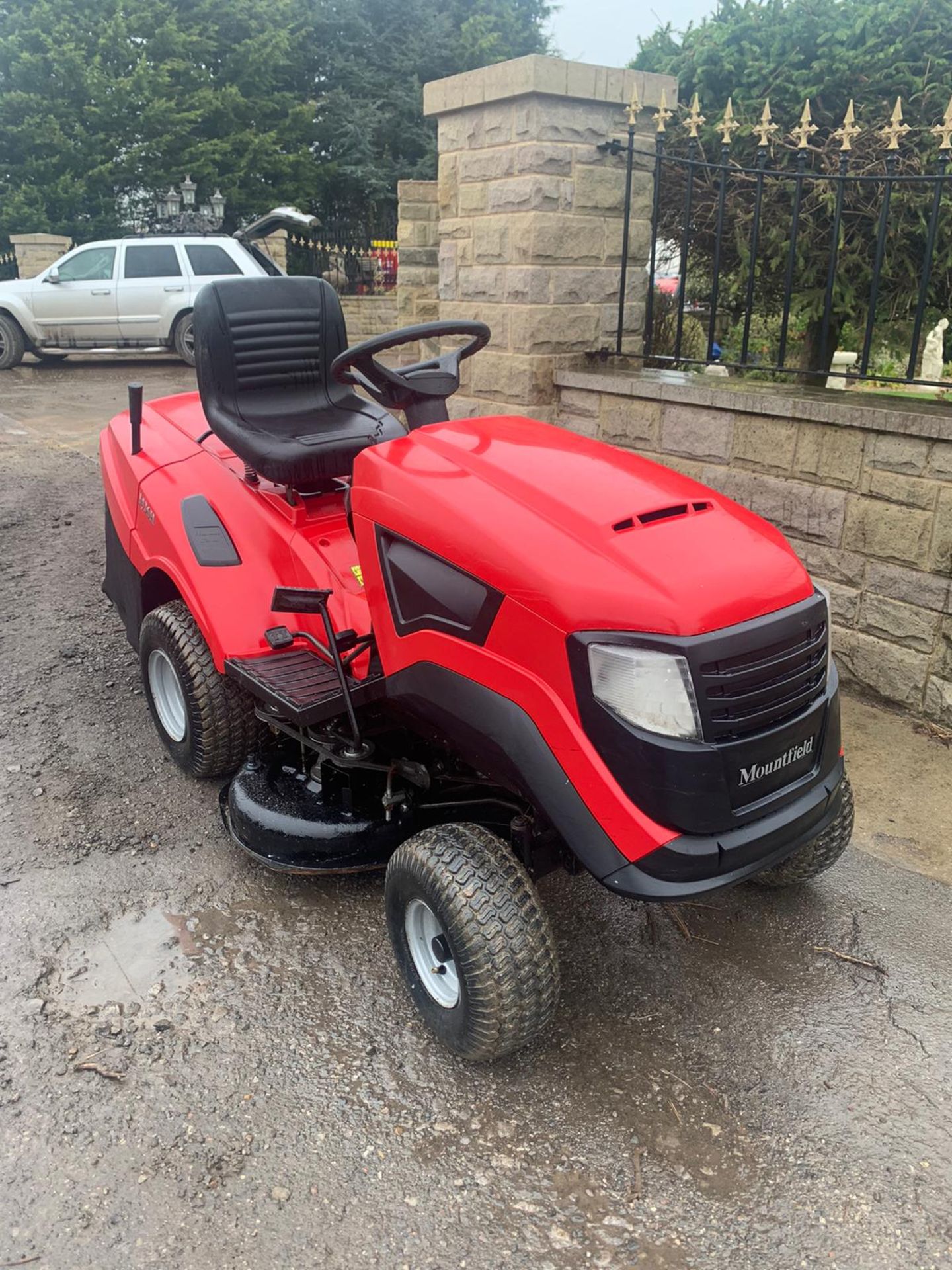 MOUNTFIELD 1436H RIDE ON MOWER, RUNS, DRIVES AND CUTS, CLEAN MACHINE *NO VAT*