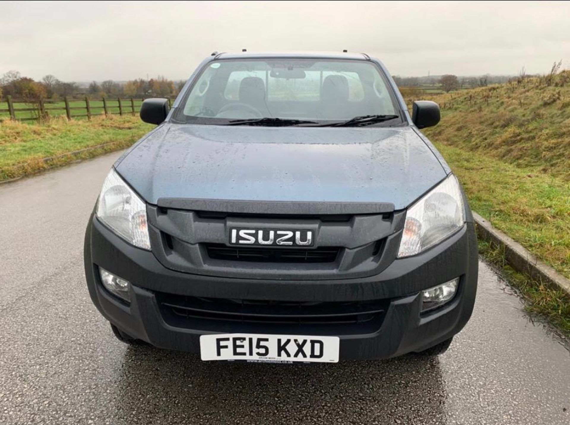 2015/15 REG ISUZU D-MAX S/C TWIN TURBO 4X4 TD 2.5 DIESEL PICK-UP, SHOWING 0 FORMER KEEPERS *NO VAT* - Image 2 of 10