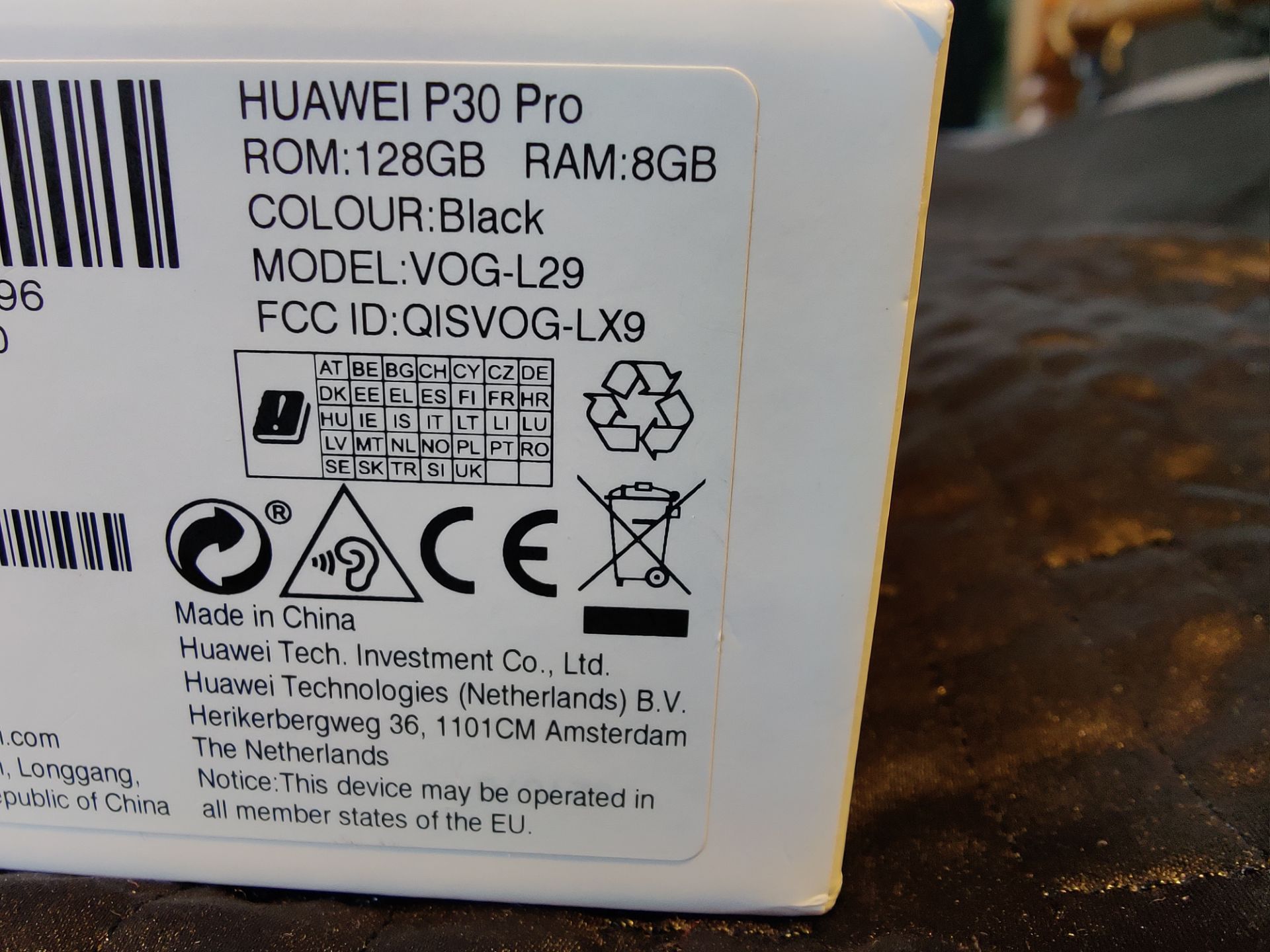 HUAWEI P30 PRO VOG-L29 - 128GB - BLACK - UNLOCKED - 8GB RAM BOXED IN MINT CONDITION GRADE A *NO VAT* - Image 2 of 9