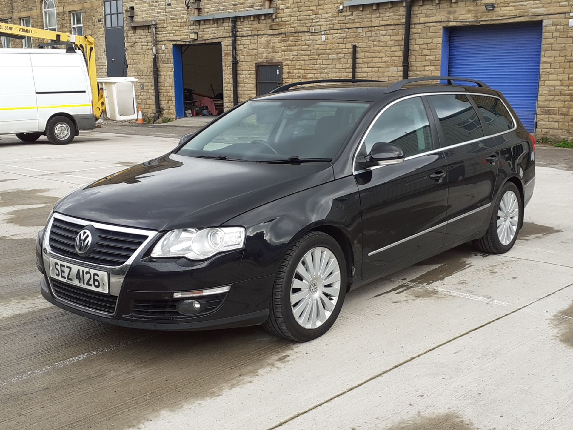 2008 VOLKSWAGEN PASSAT SPORT TDI 2.0 DIESEL AUTO BLACK ESTATE, SHOWING 3 FORMER KEEPERS *NO VAT* - Image 2 of 17