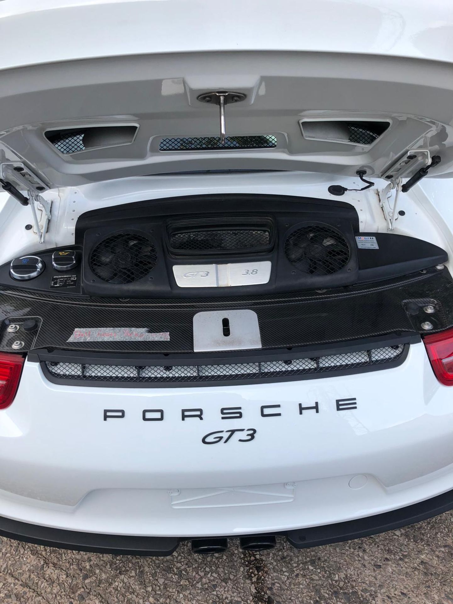 2014 PORSCHE GT3, CLUB SPORT ROLE CAGE, RACE SEATS CARBON KIT, 29,000 MILES, FULL PORSCHE HISTORY - Image 14 of 21