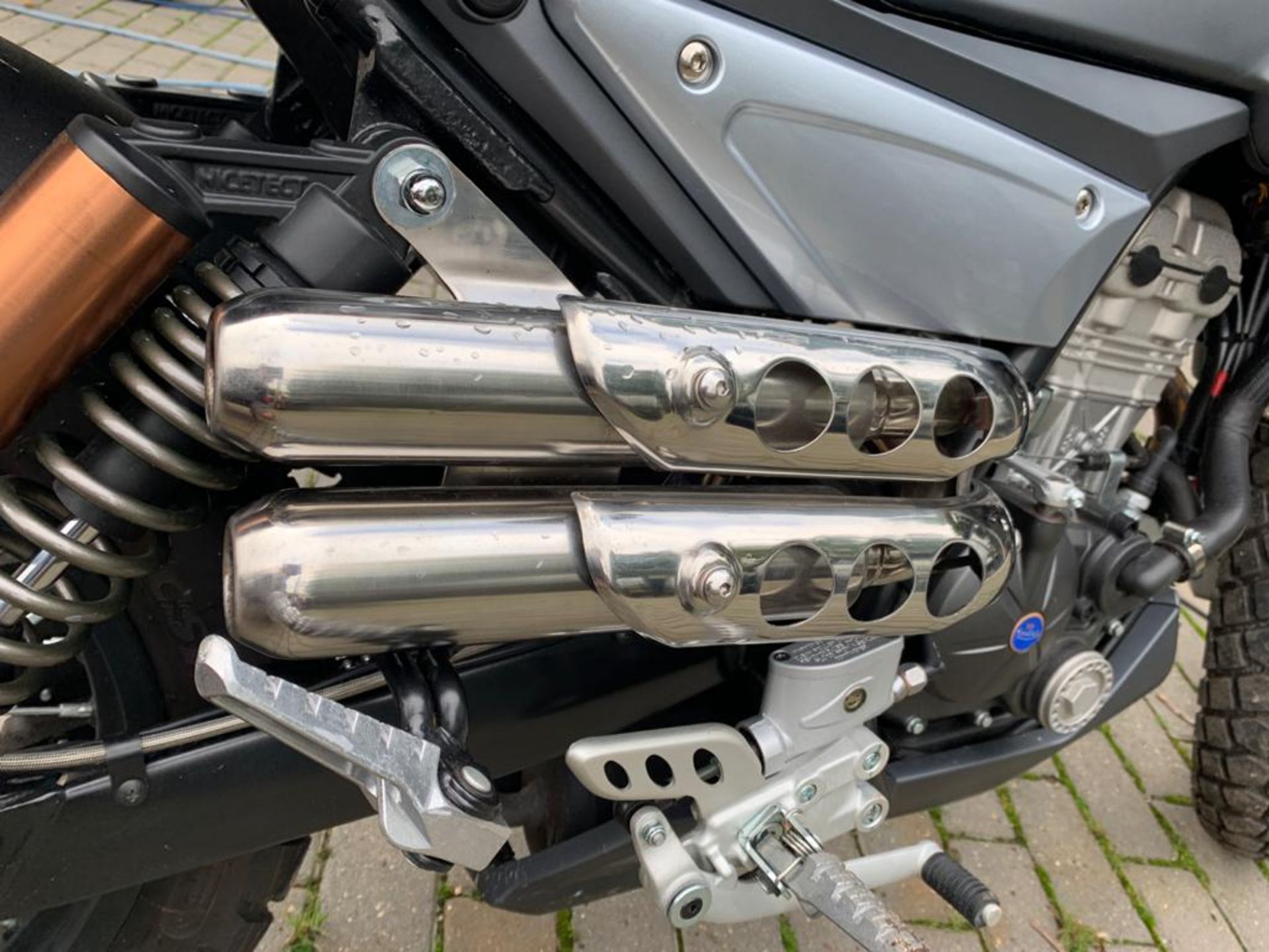 2018/18 REG MONDIAL HPS 125 S E4 SCRAMBLER MOTORBIKE / MOTORCYCLE, ROAD REGISTERED WITH V5 PRESENT - Image 7 of 11