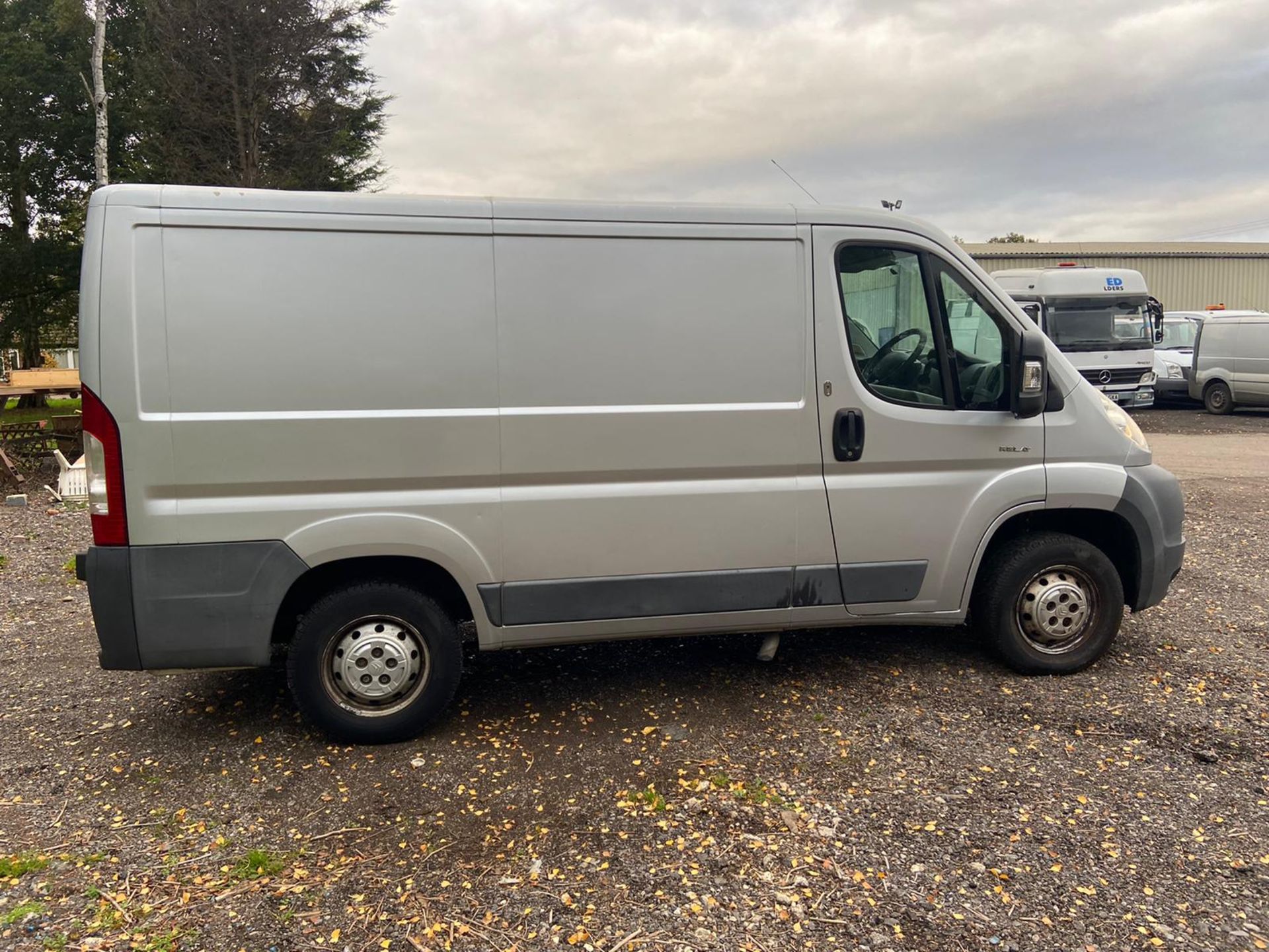 2009/59 REG CITREON RELAY 30 100HO SWB 2.2 DIESEL SILVER PANEL VAN, SHOWING 1 FORMER KEEPER *NO VAT* - Image 5 of 9