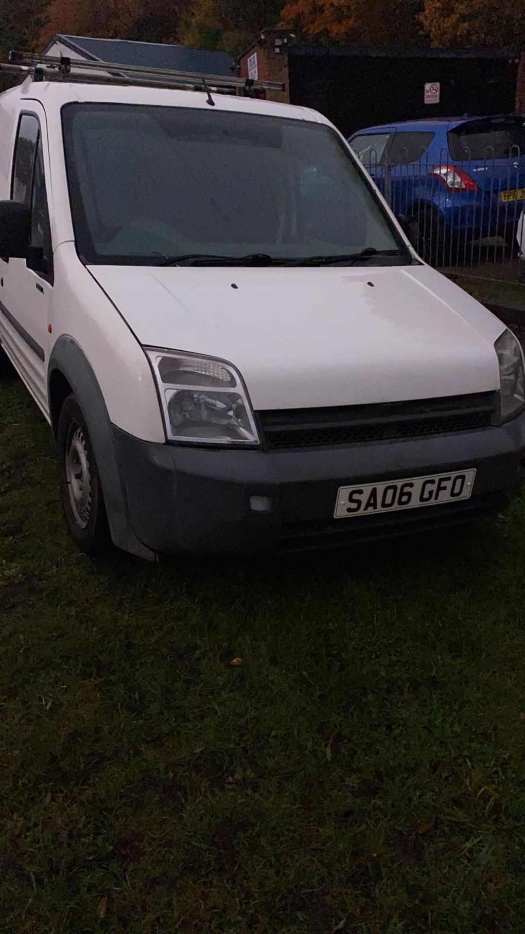 2006/06 REG FORD TRANSIT CONNECT L200 TD SWB 1.8 DIESEL WHITE PANEL VAN, SHOWING 4 FORMER KEEPERS - Image 6 of 9