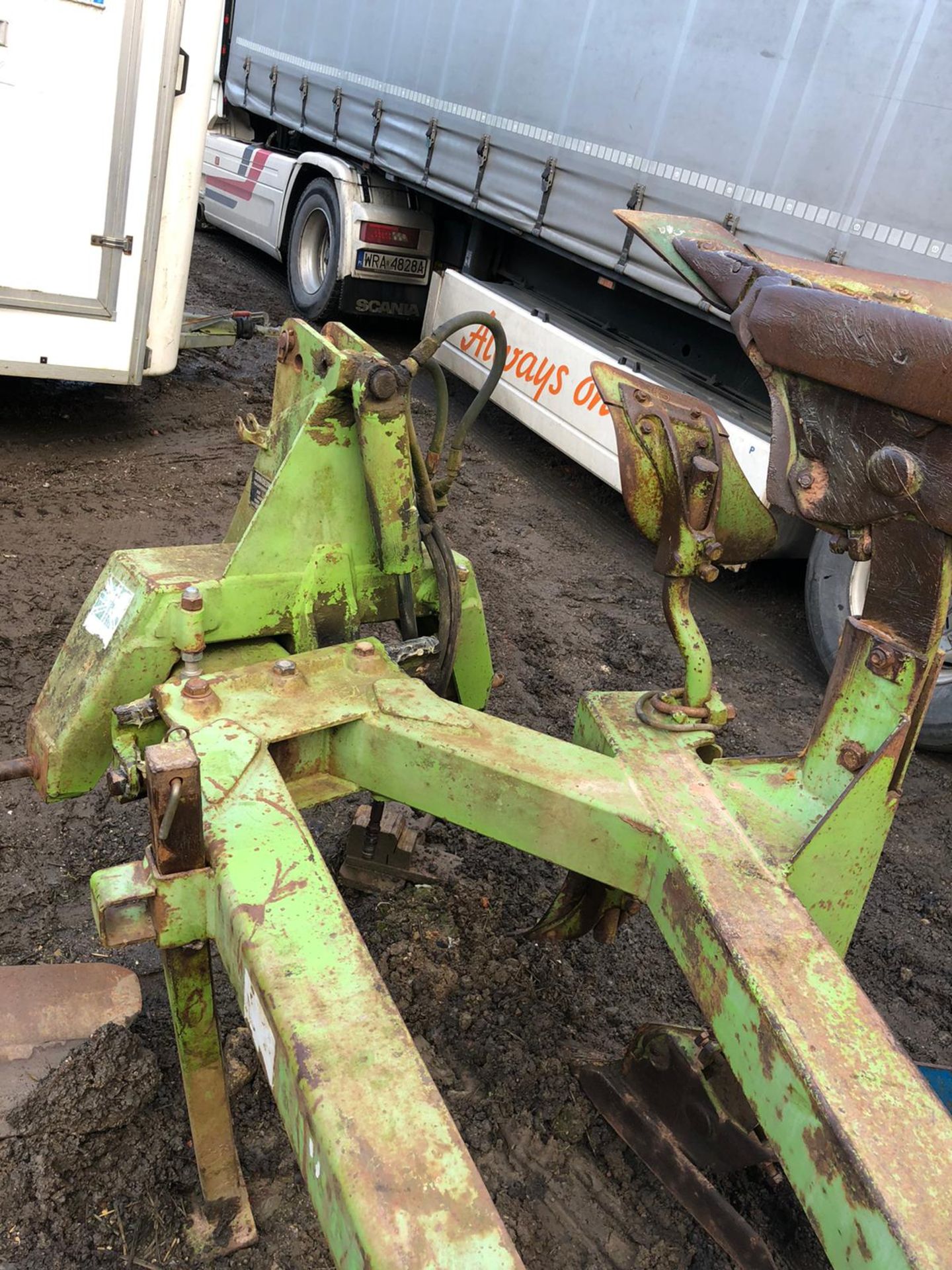 DOWDESWELL DP8B 4 FURROW PLOUGH IN GOOD CONDITION, NO WELD *PLUS VAT* - Image 6 of 8