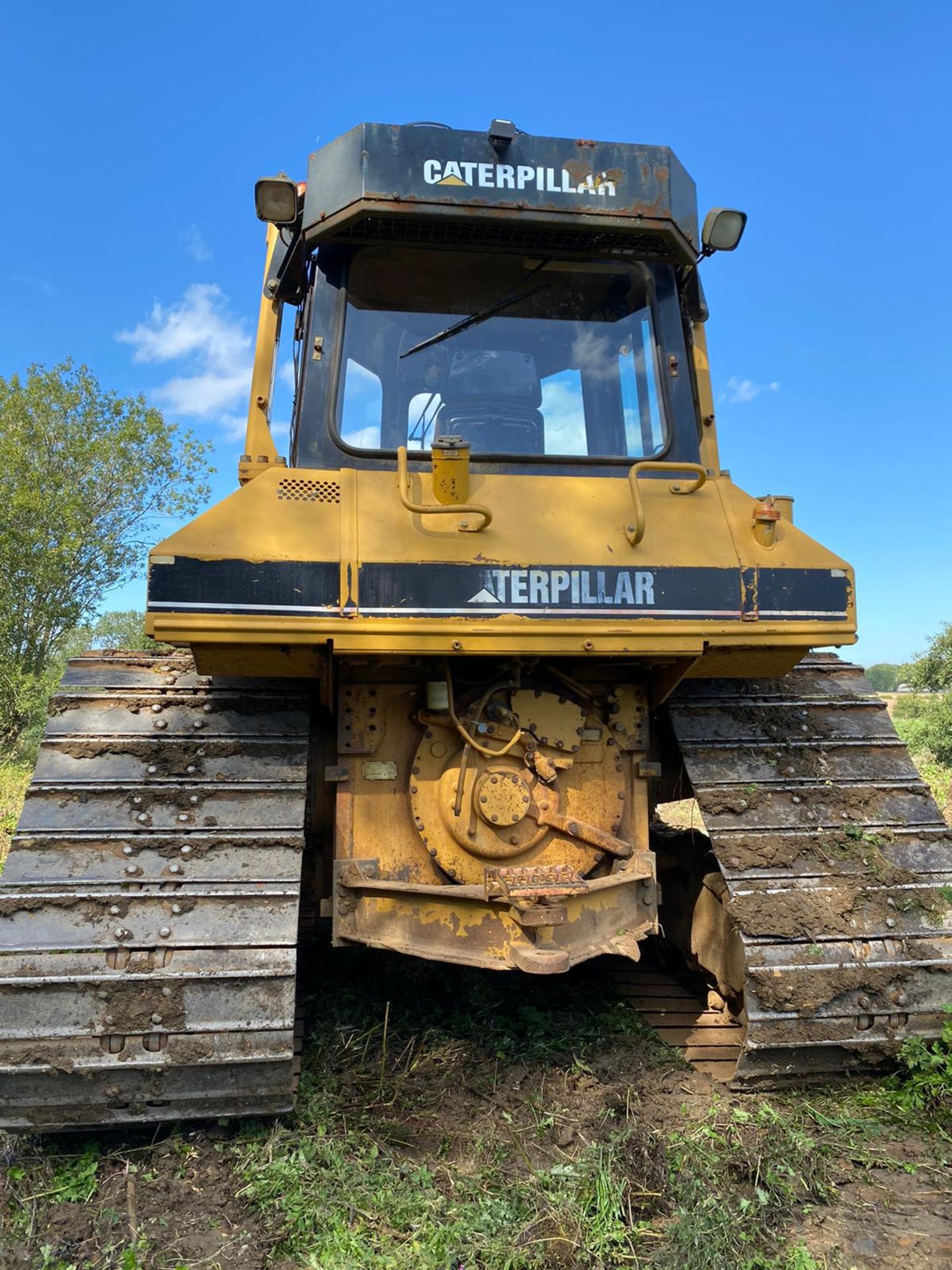 CATERPILLAR D6M TRACKED DOZER, RUNS, WORKS AND DOES WHAT IT SHOULD *PLUS VAT* - Image 3 of 9