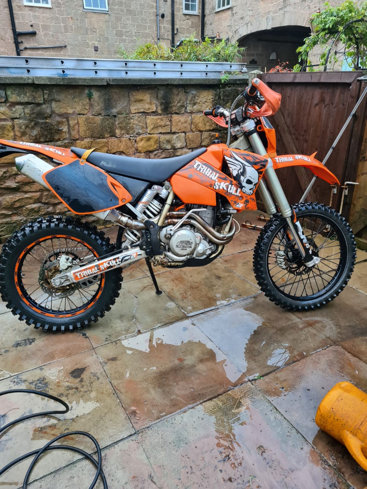 2002/52 REG KTM 400 EXC PETROL ORANGE MOTORCYCLE *NO VAT* - Image 4 of 10