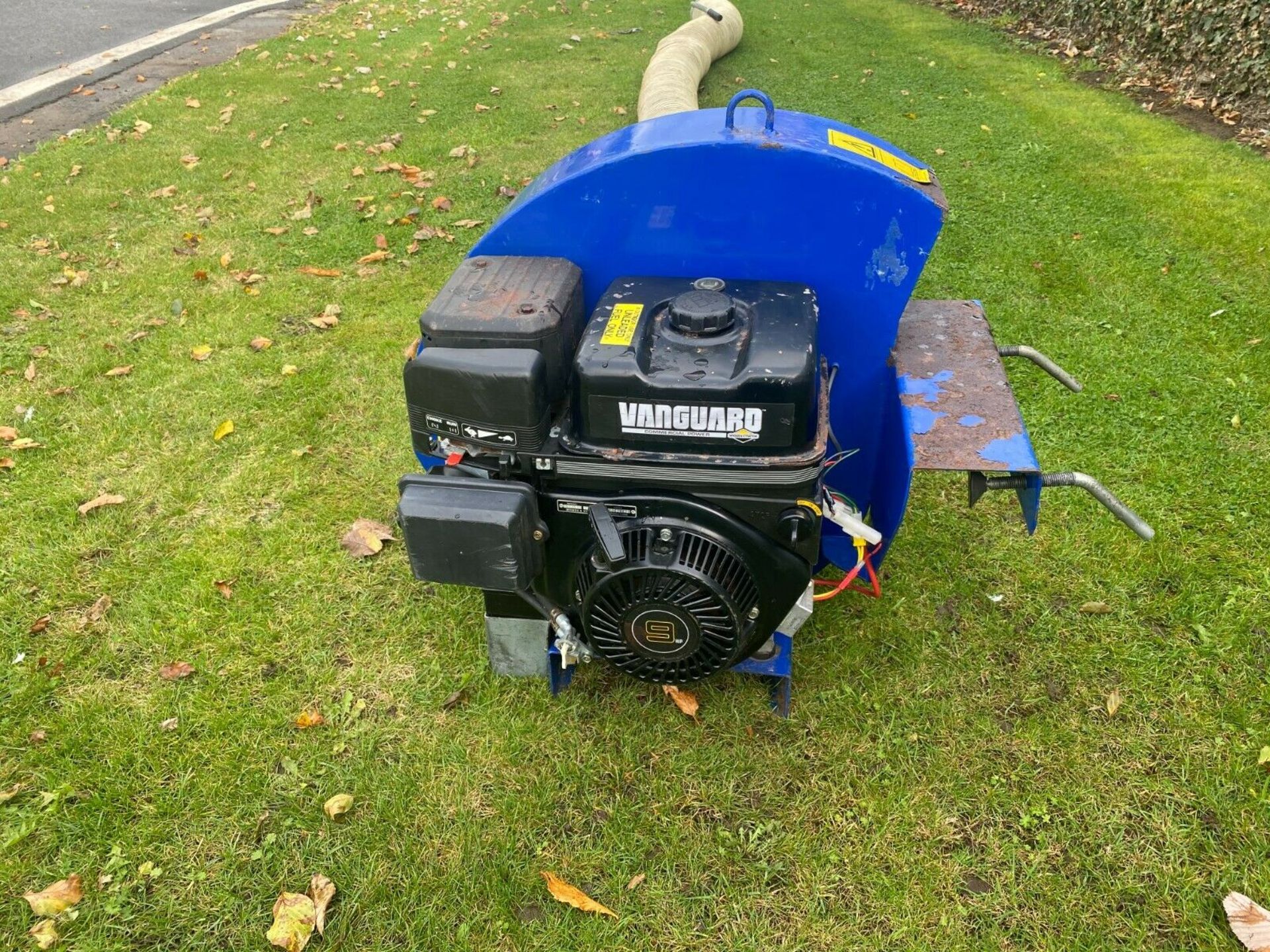 OVERTON LEAF BLOWER/COLLECTOR TRUCK MOUNTABLE, 9HP *PLUS VAT* - Image 5 of 5