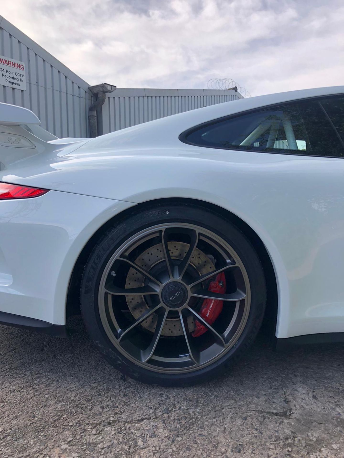 2014 PORSCHE GT3, CLUB SPORT ROLE CAGE, RACE SEATS CARBON KIT, 29,000 MILES, FULL PORSCHE HISTORY - Image 10 of 21