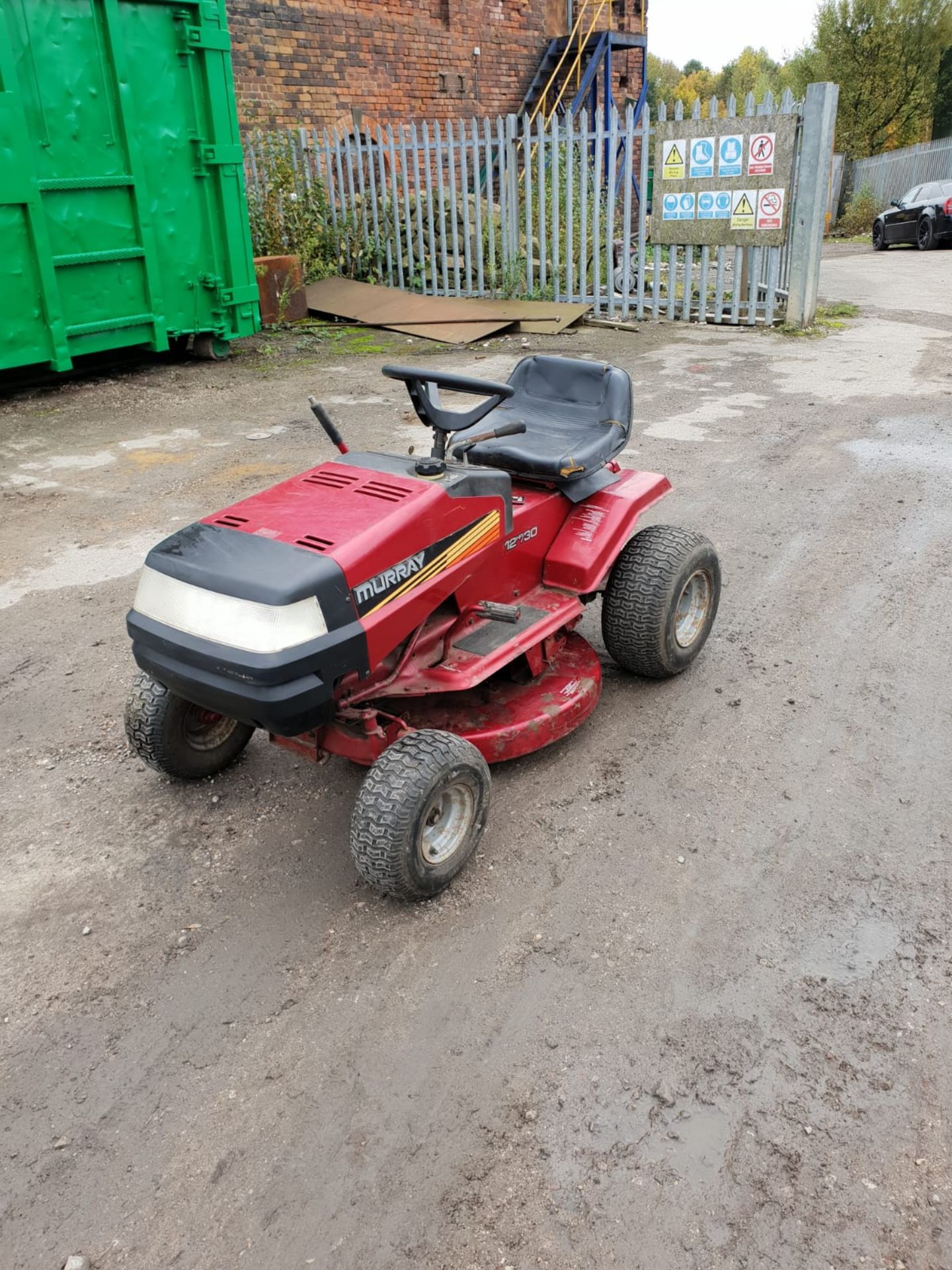 MURRAY 12HP/30 RIDE ON LAWN MOWER, FULL WORKING ORDER, PETROL ENGINE *NO VAT* - Image 2 of 5