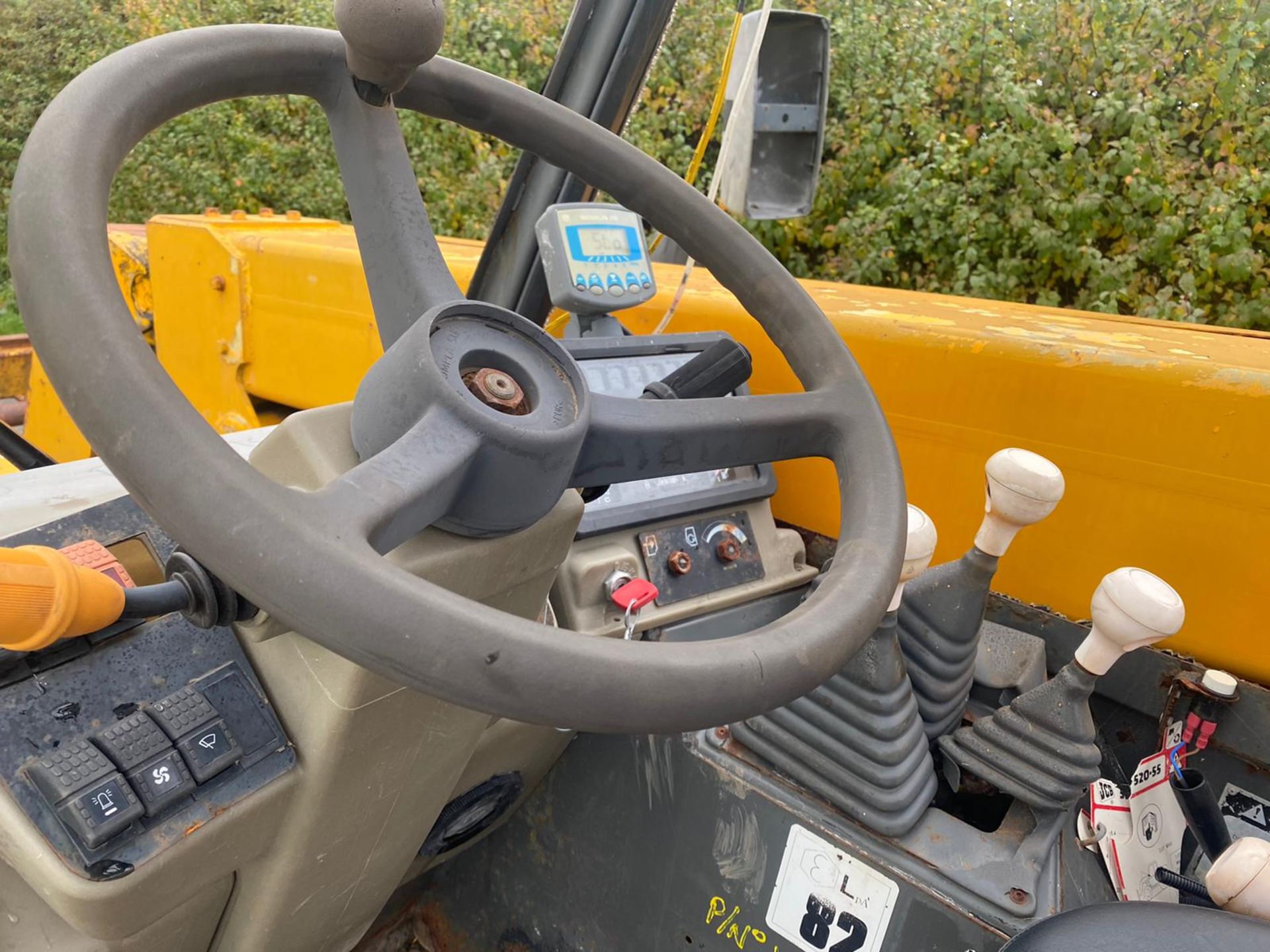 JCB 520-55 TELEHANDLER, ONLY 1997 HOURS, PERKINS DIESEL ENGINE, STARTS FIRST TURN OF THE KEY - Image 3 of 8