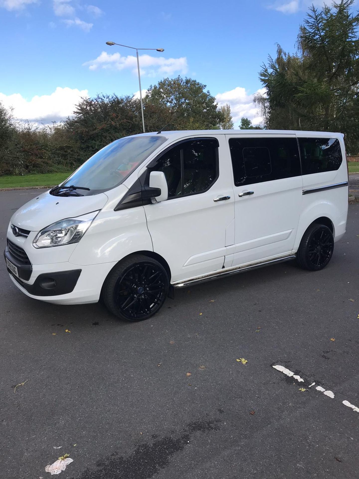 2015/15 REG FORD TOURNEO CUSTOM 300 LTD ECOTECH 2.2 DIESEL 9 SEAT, SHOWING 1 FORMER KEEPER *NO VAT* - Image 2 of 7