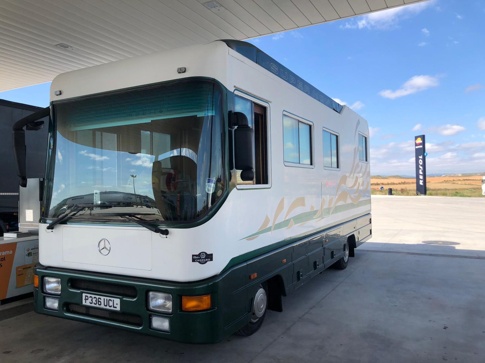 1996/P REG MERCEDES-BENZ 820L 6.0L DIESEL SUPER NOVA LUXURY MOTORHOME RV RACE VAN MOTORHOME *NO VAT* - Image 4 of 33