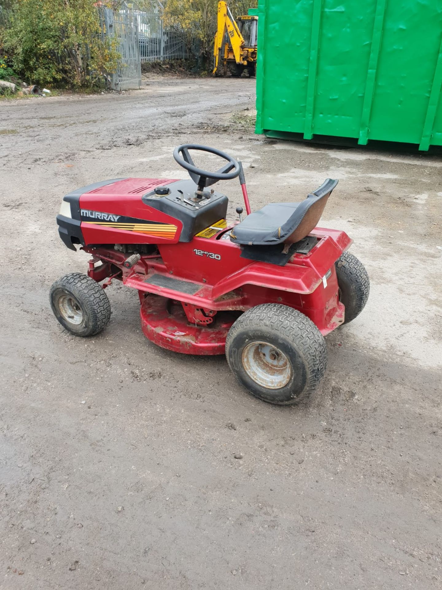 MURRAY 12HP/30 RIDE ON LAWN MOWER, FULL WORKING ORDER, PETROL ENGINE *NO VAT* - Image 3 of 5