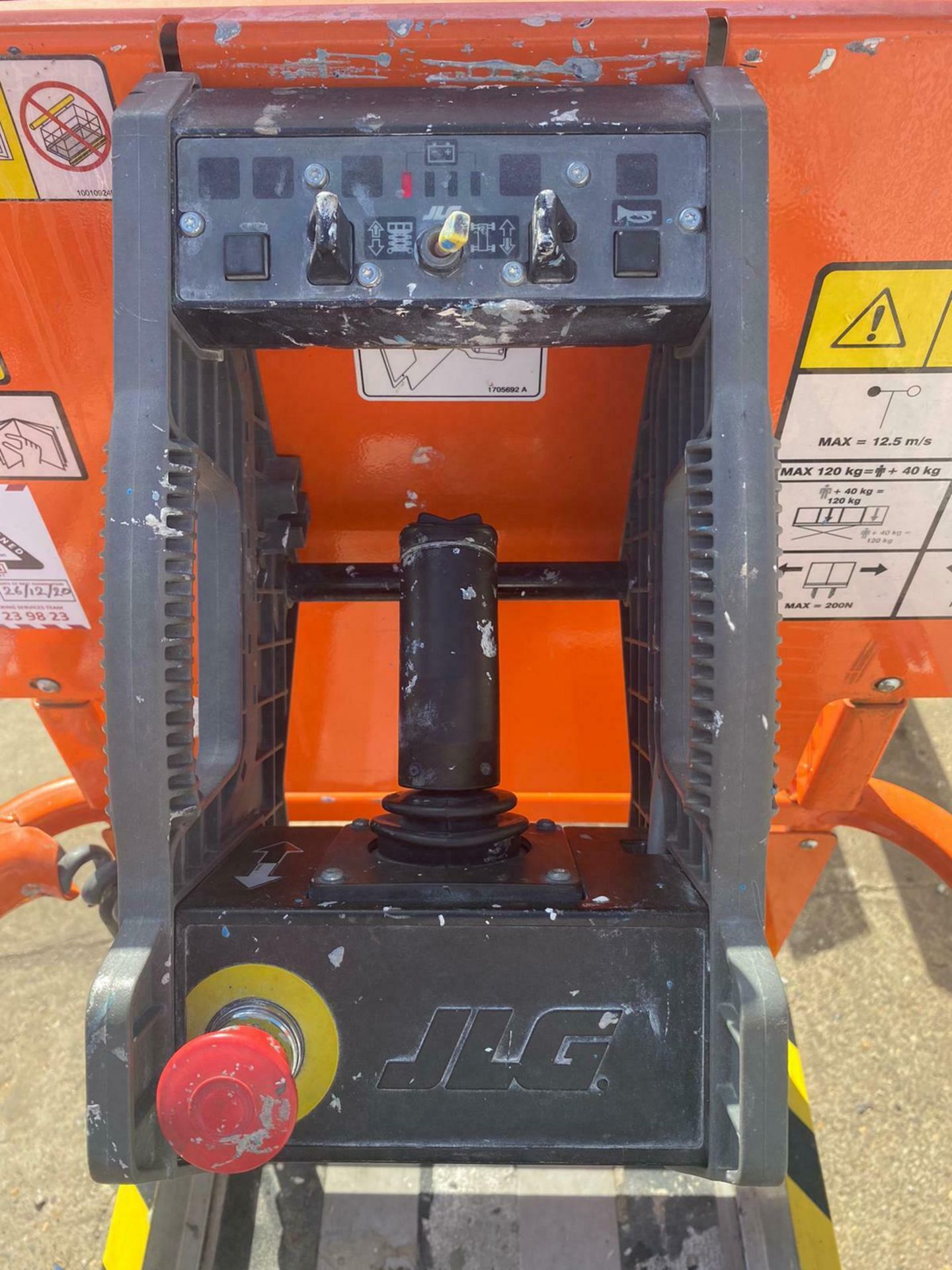 JLG 1930ES ACCESS PLATFORM SCISSOR LIFT, YEAR 2014, ONLY 135 HOURS *PLUS VAT* - Image 9 of 11