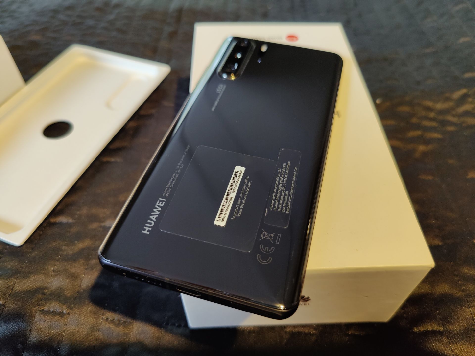 HUAWEI P30 PRO VOG-L29 - 128GB - BLACK - UNLOCKED - 8GB RAM BOXED IN MINT CONDITION GRADE A *NO VAT* - Image 9 of 9