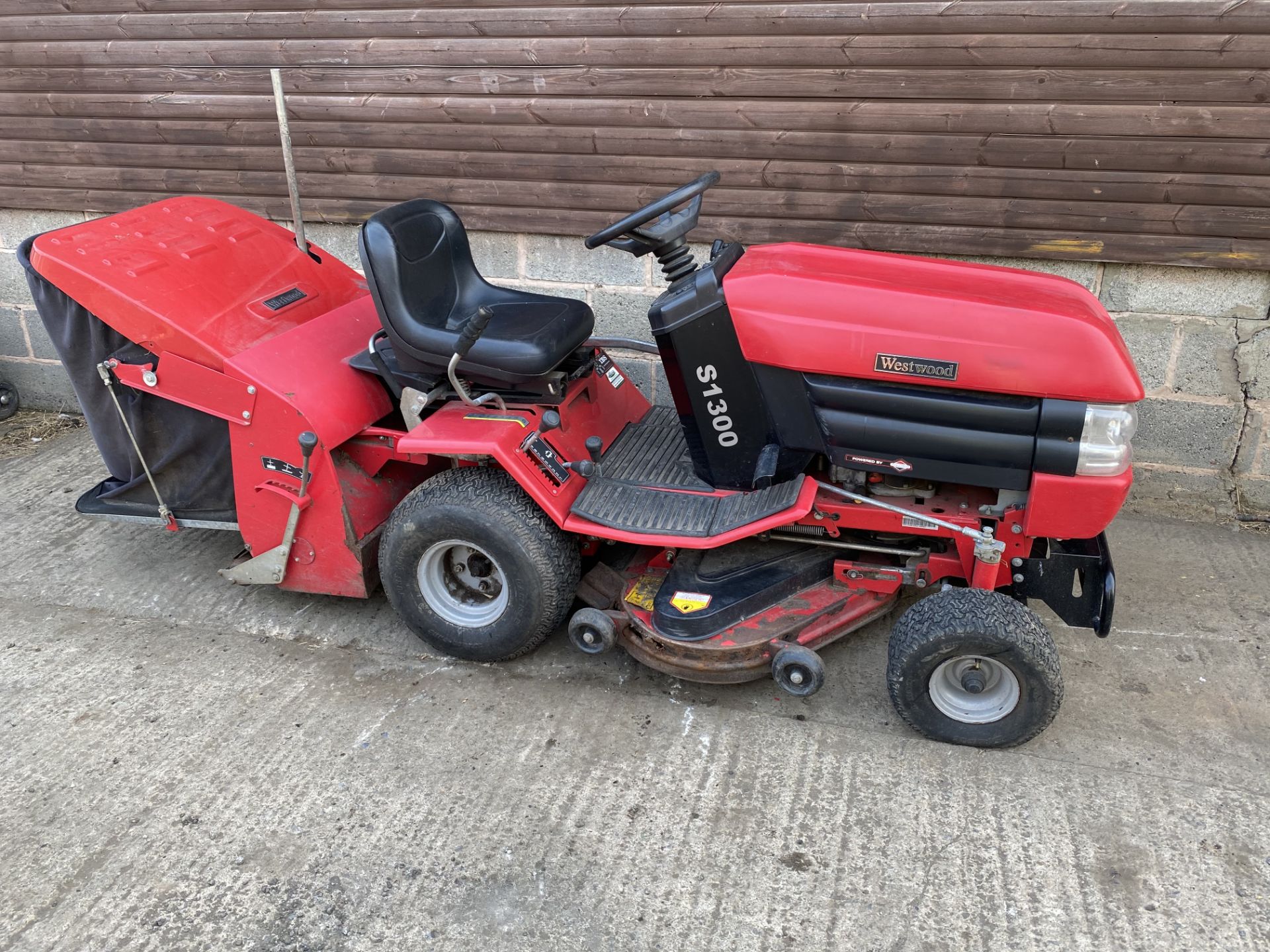 WESTWOOD S1300 RIDE ON MOWER & SWEEPER, HAD IT RUNNING BUT WILL NEED A SERVICE BEFORE USE *PLUS VAT