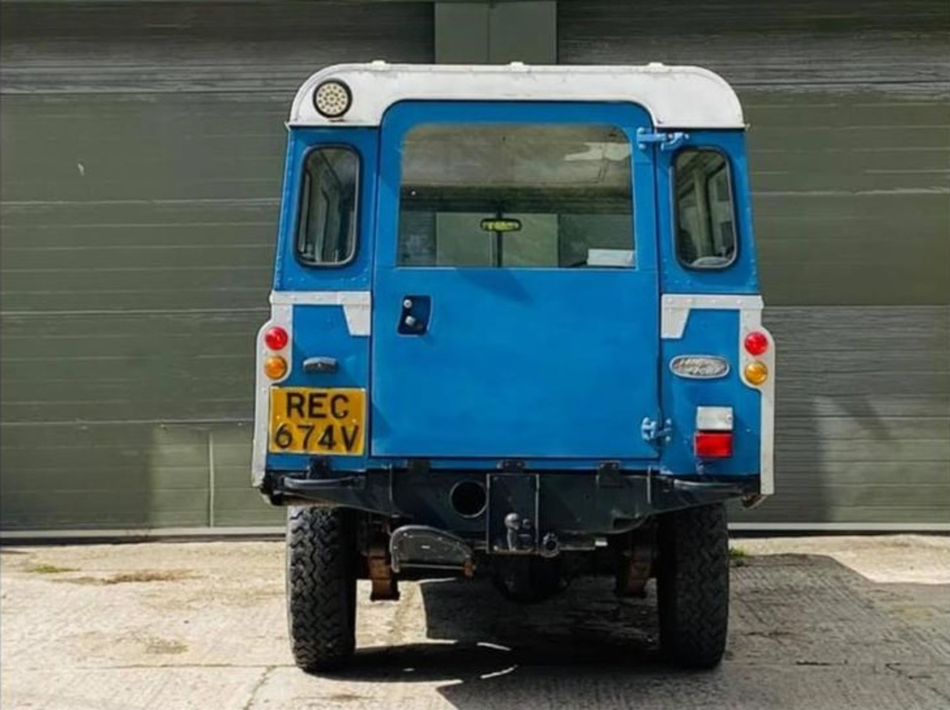 1980 LAND ROVER 109" - 6 CYL 2.6 PETROL BLUE LIGHT UTILITY 4X4 *NO VAT* - Image 4 of 8