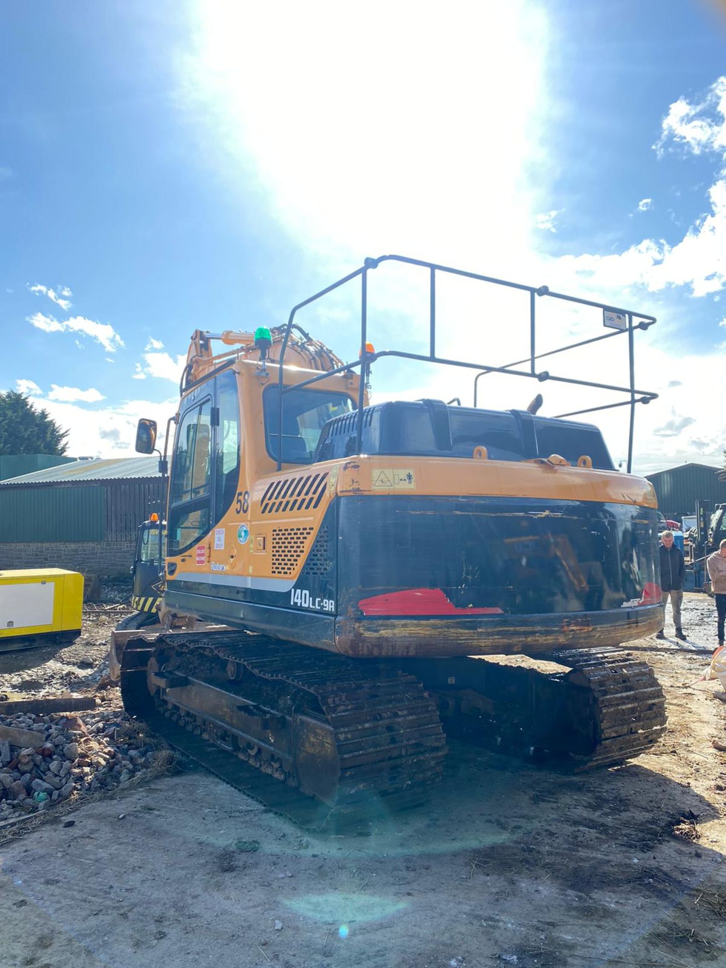 2015 HYUNDAI ROBEX 140LC-9A 14 TON TRACKED CRAWLER DIGGER / EXCAVATOR, CLEAN MACHINE *PLUS VAT* - Image 5 of 9