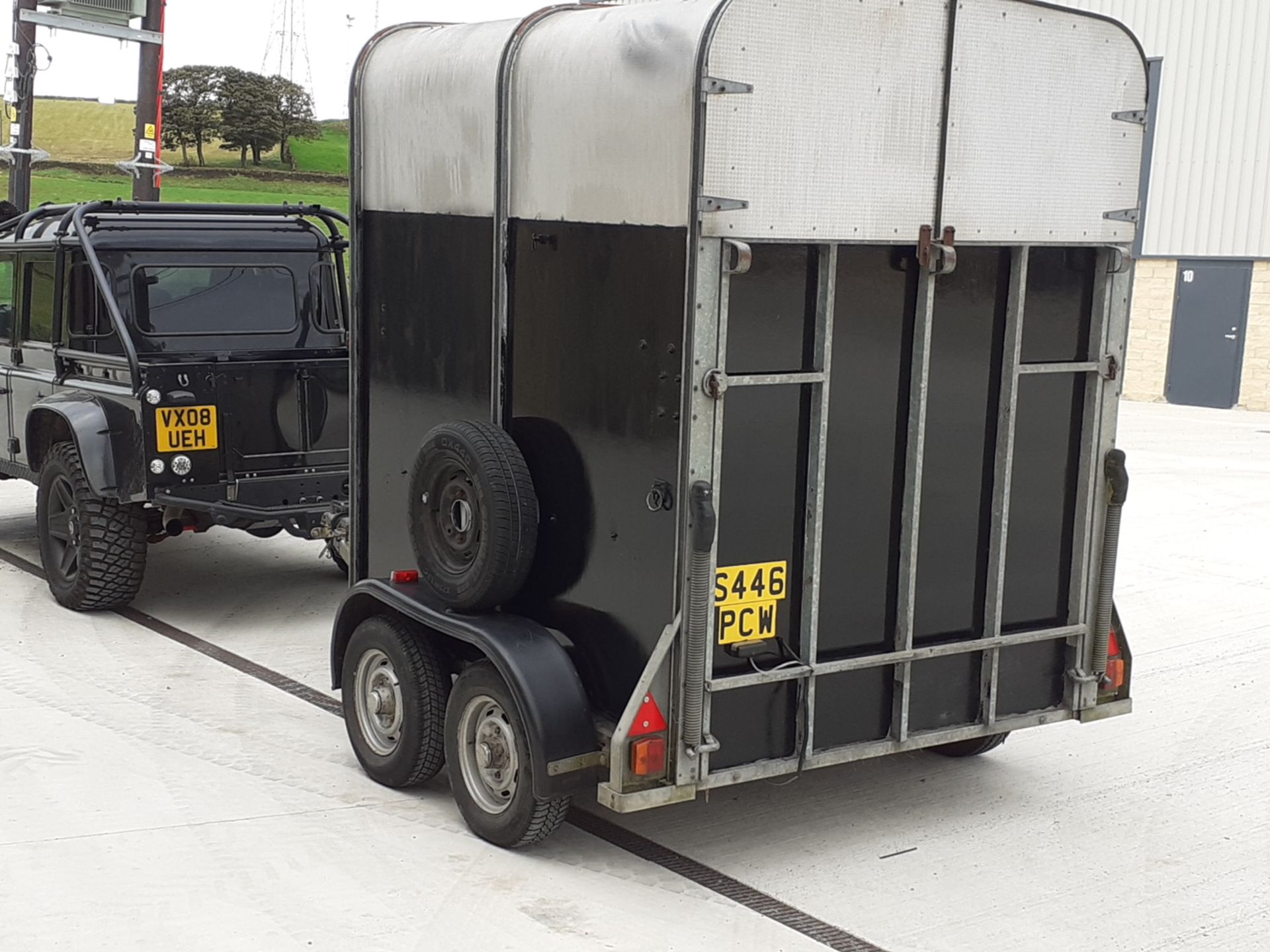 IFOR WILLIAMS HB505R HORSEBOX TRAILER, TOWS WELL, WILL CARRY TWO LARGE HORSES, GOOD TYRES *NO VAT* - Image 5 of 7