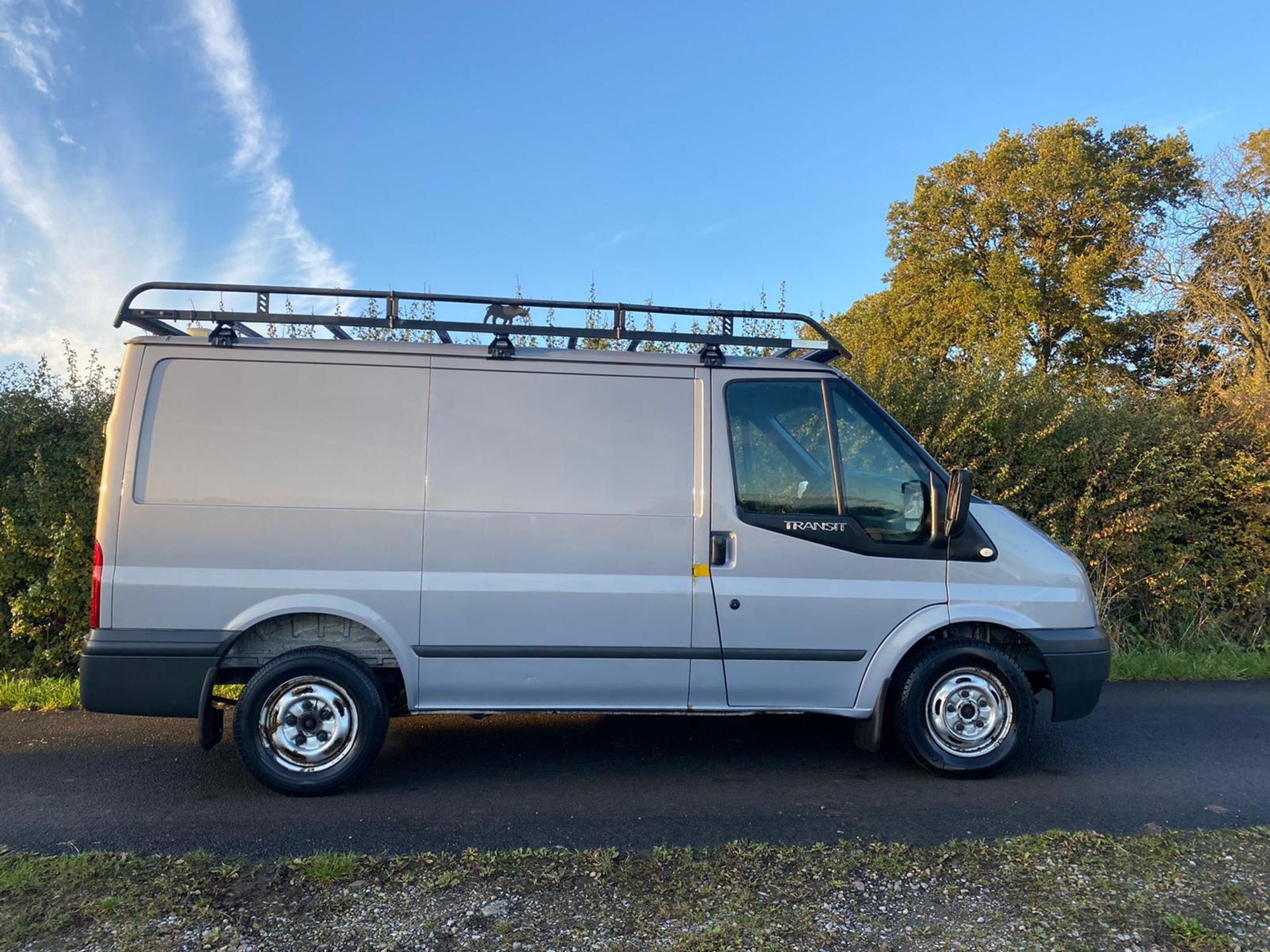 2012/62 REG FORD TRANSIT 125 T260 TREND FWD 2.2 DIESEL SILVER PANEL VAN, SHOWING 4 FORMER KEEPERS - Image 6 of 10