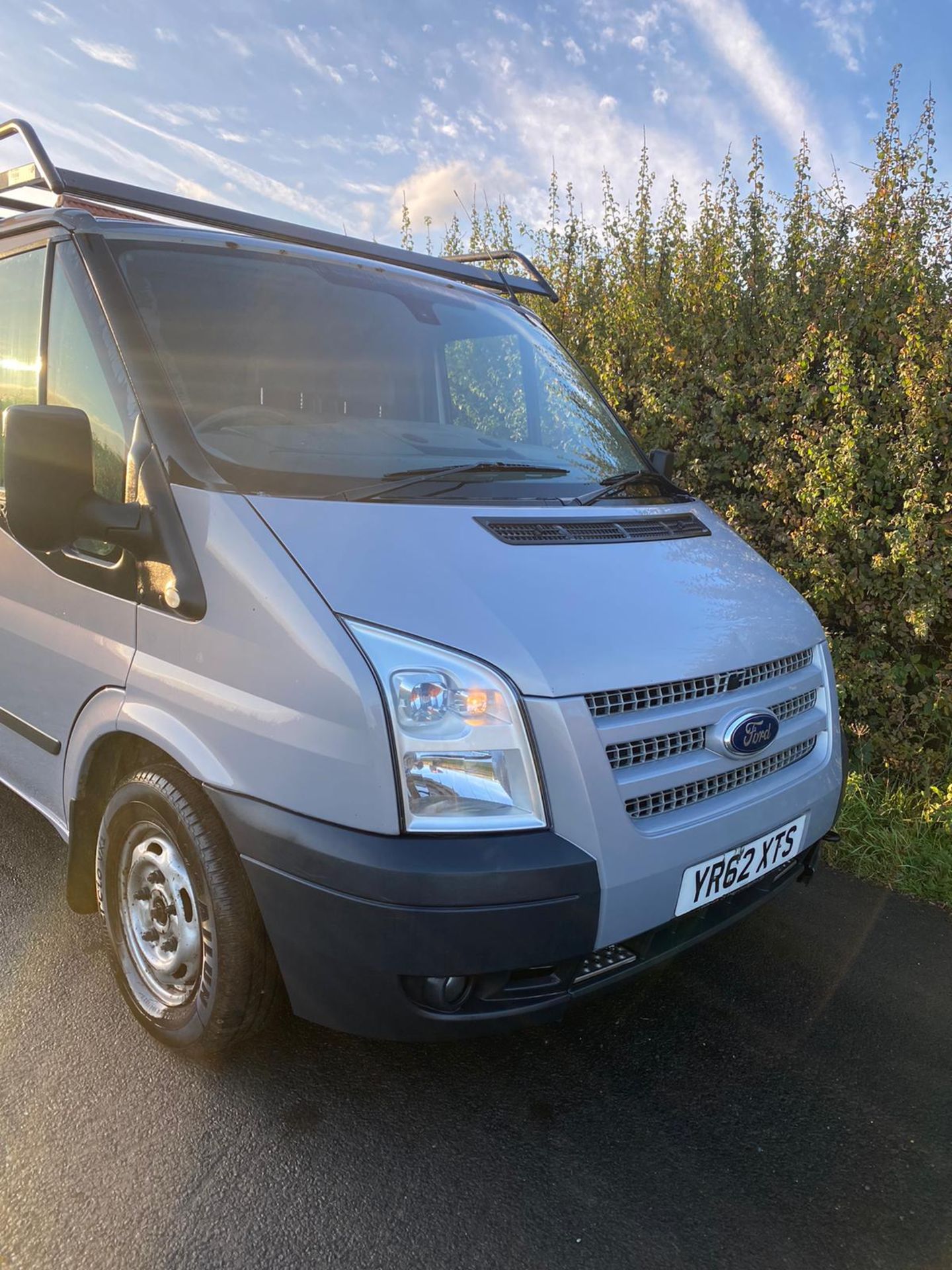 2012/62 REG FORD TRANSIT 125 T260 TREND FWD 2.2 DIESEL SILVER PANEL VAN, SHOWING 4 FORMER KEEPERS - Image 7 of 10