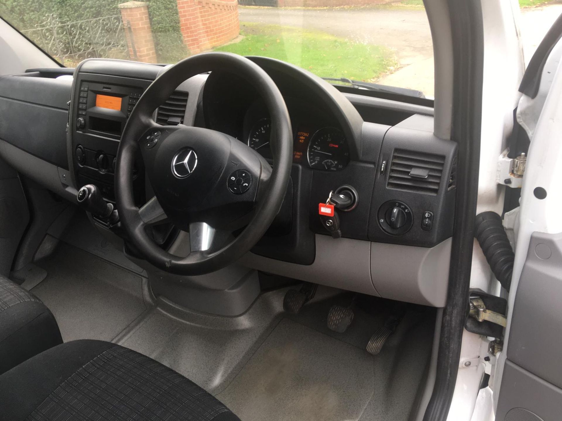 2017/17 REG MERCEDES-SPRINTER 314 CDI 2.2 DIESEL WHITE PANEL VAN, SHOWING 1 FORMER KEEPER *NO VAT* - Image 15 of 28