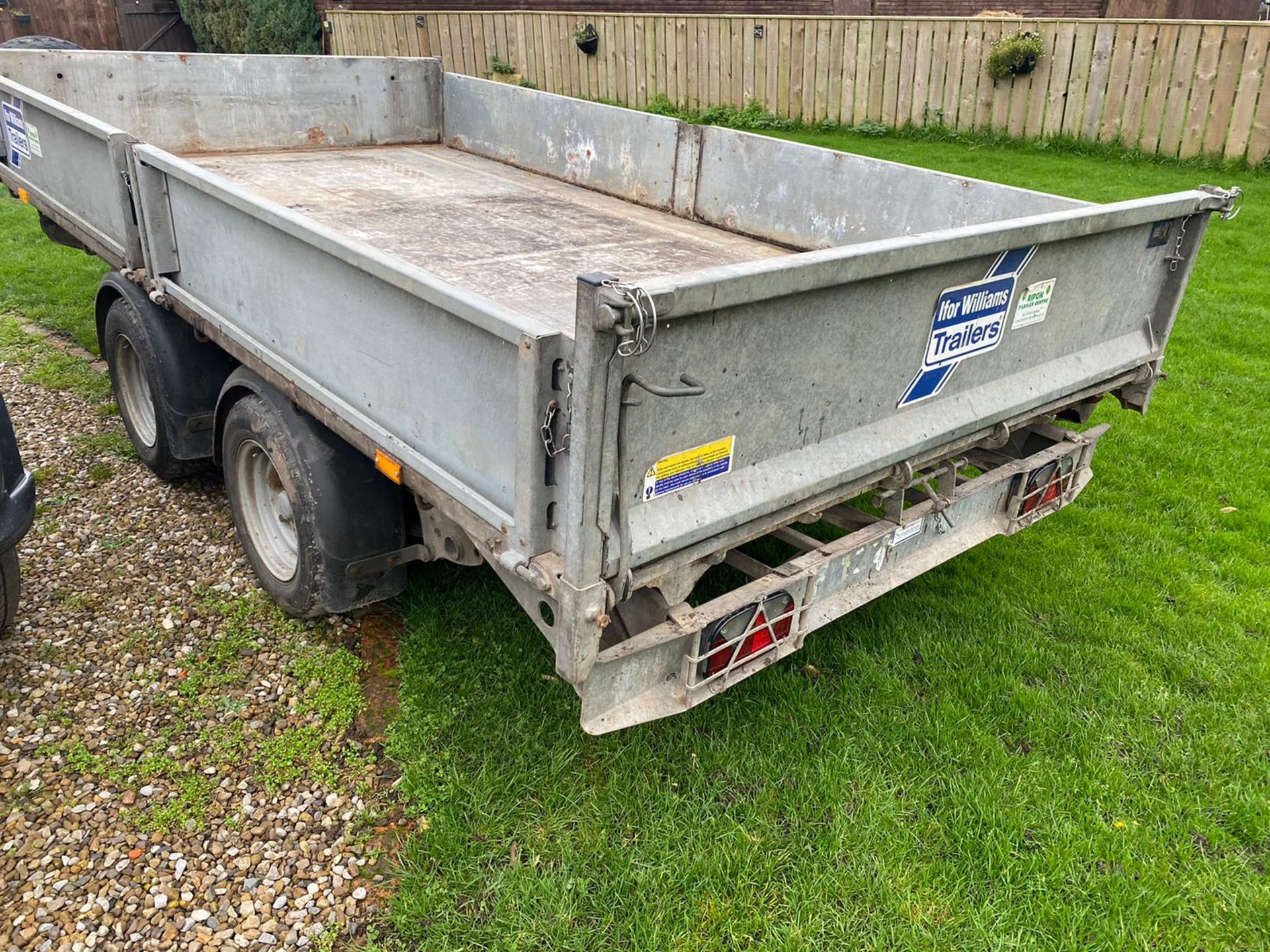 2018 IFOR WILLIAMS TT3621 TIPPING TRAILER, TOWS VERY WELL, EXCELLENT TYRES, ALL ROUND LED LIGHTS - Image 2 of 6