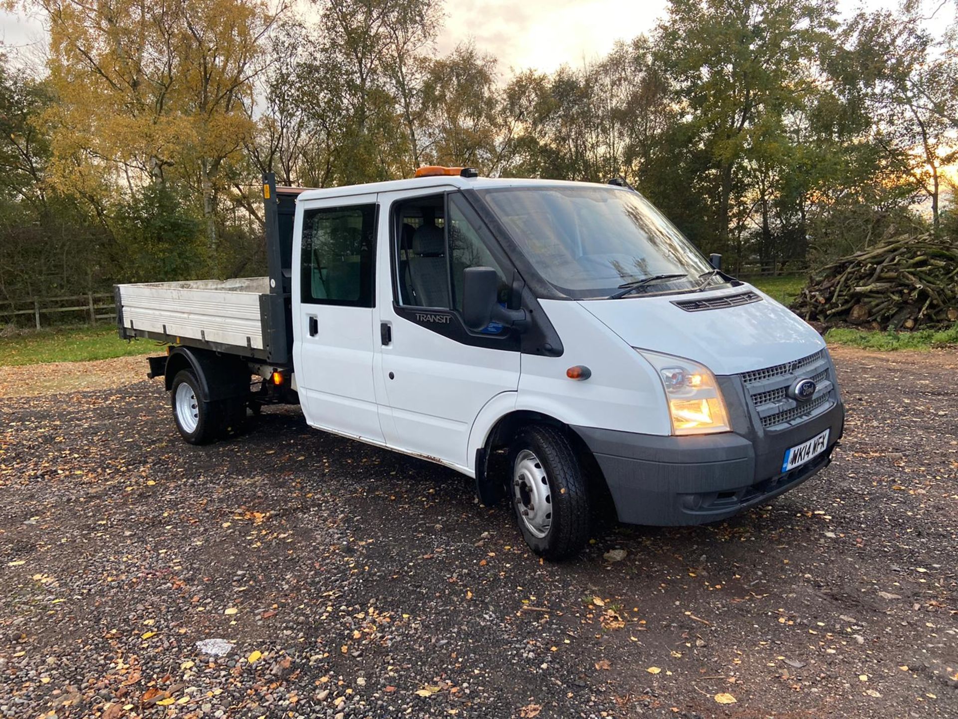 2014/14 REG FORD TRANSIT 125 T350 RWD 2.2 DIESEL TIPPER, SHOWING 2 FORMER KEEPERS *PLUS VAT* - Image 2 of 14