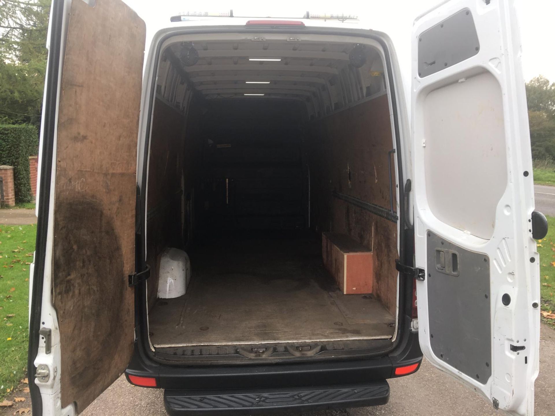 2017/17 REG MERCEDES-SPRINTER 314 CDI 2.2 DIESEL WHITE PANEL VAN, SHOWING 1 FORMER KEEPER *NO VAT* - Image 16 of 28