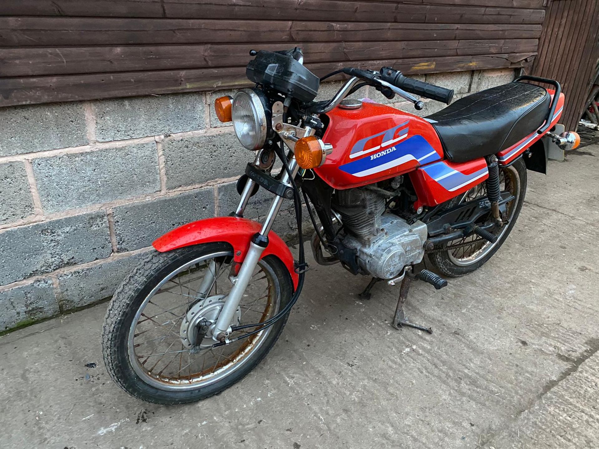 1995 HONDA CG125BR-K MOTORCYCLE, PETROL, MILEAGE: 30,335, HPI CLEAR *NO VAT* - Image 2 of 4