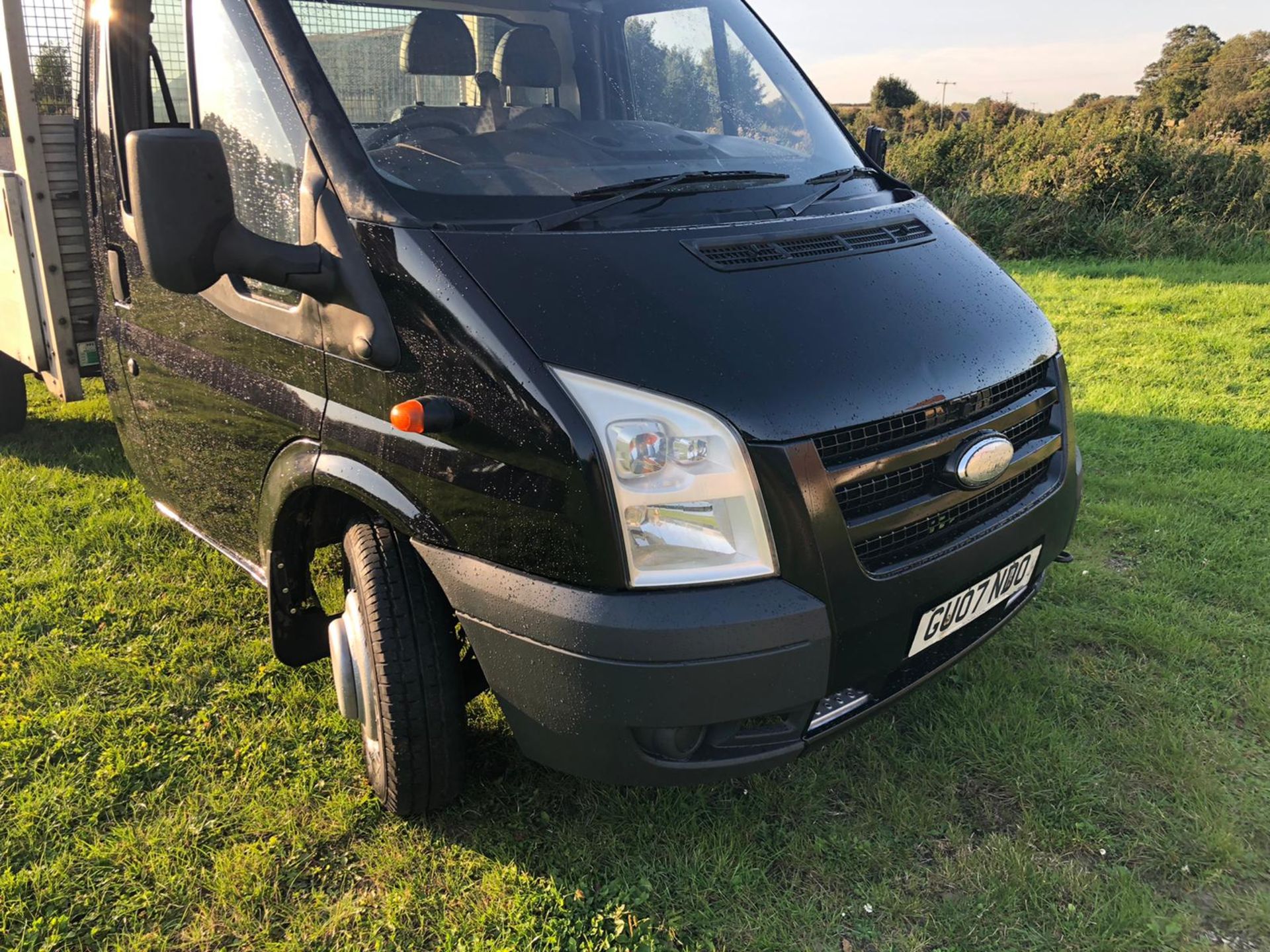 2007/07 REG FORD TRANSIT 115 T350EF RWD 2.4 DIESEL BLACK DROPSIDE, SHOWING 3 FORMER KEEPERS *NO VAT* - Image 2 of 15