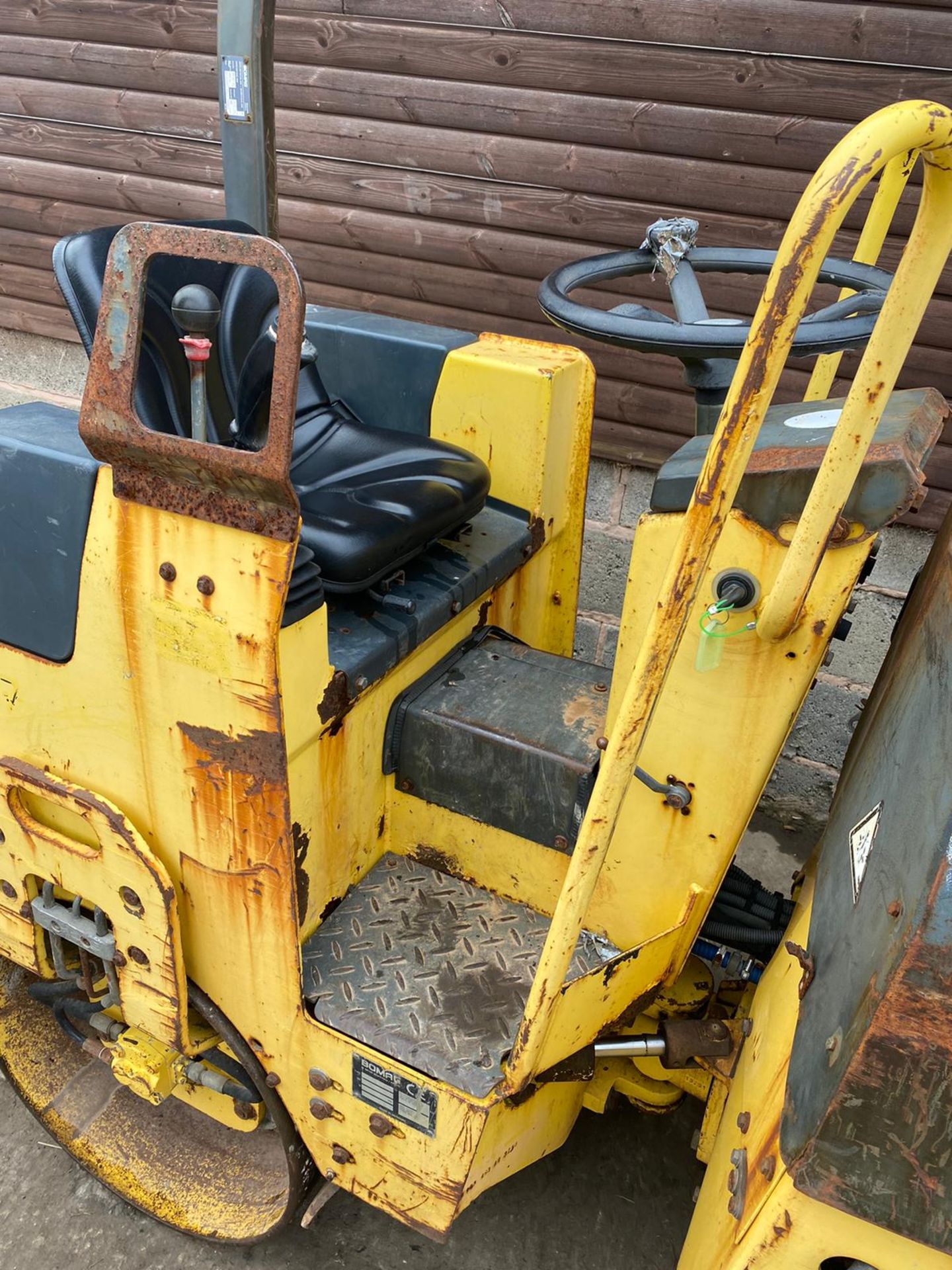 BOMAG BW80AD-2 DOUBLE DRUM ROLLER, ONLY 990 HOURS *PLUS VAT* - Image 2 of 5