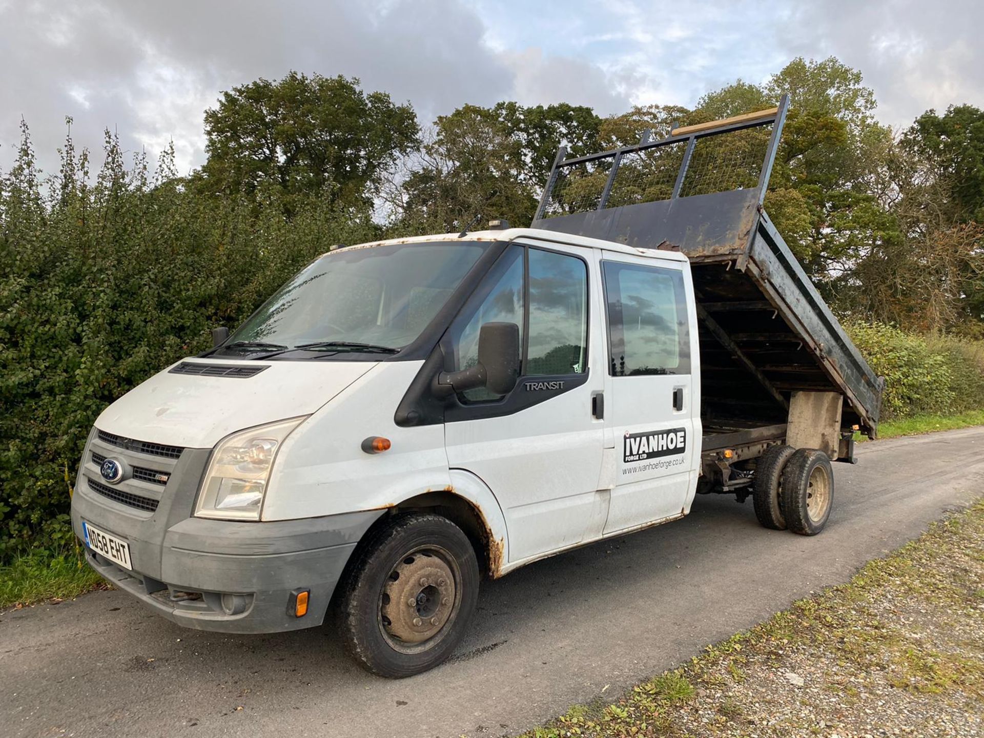 2008/58 REG FORD TRANSIT 100 T350L D/C RWD 2.4 DIESEL TIPPER, SHOWING 1 FORMER KEEPER *PLUS VAT* - Image 3 of 7