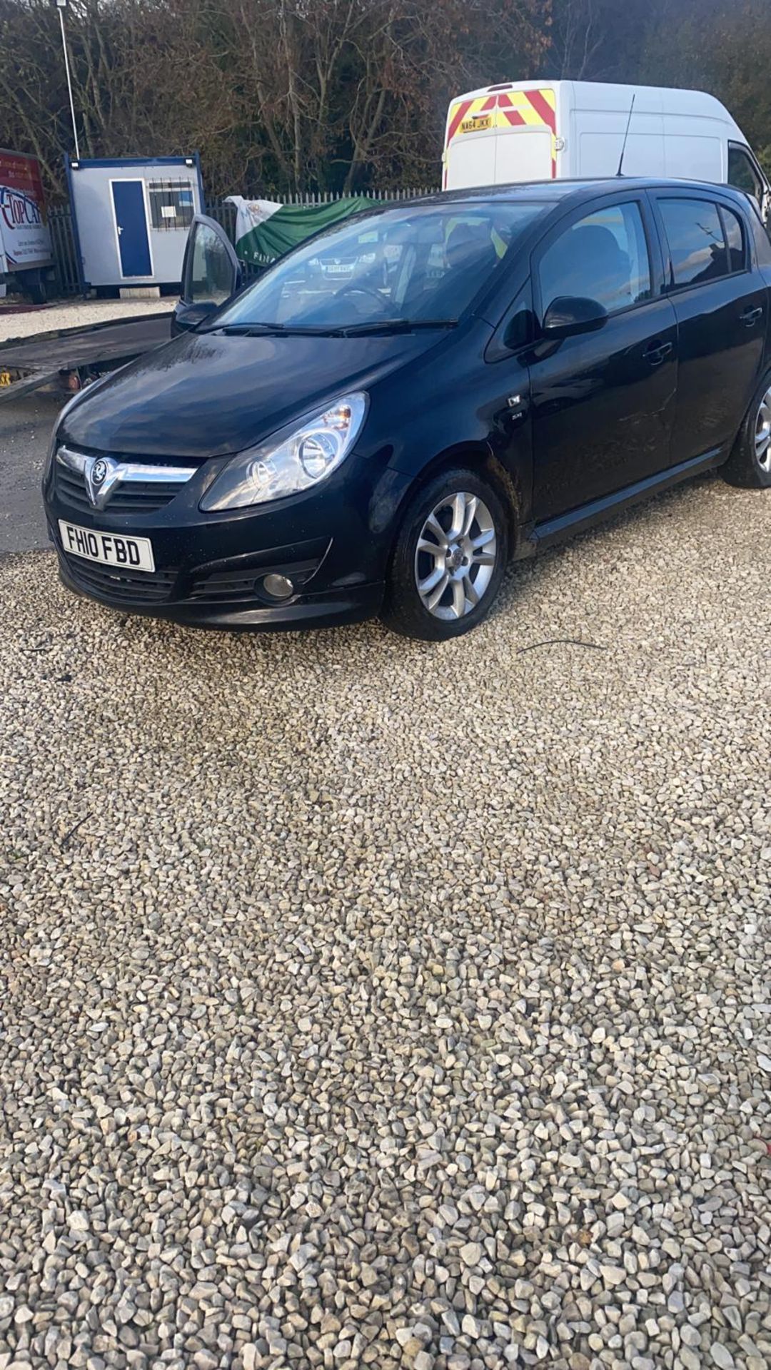 2010/10 REG VAUXHALL CORSA SXI CDTI A/C 1.25 DIESEL BLACK 5 DOOR HATCHBACK, SHOWING 2 FORMER KEEPERS - Image 3 of 8