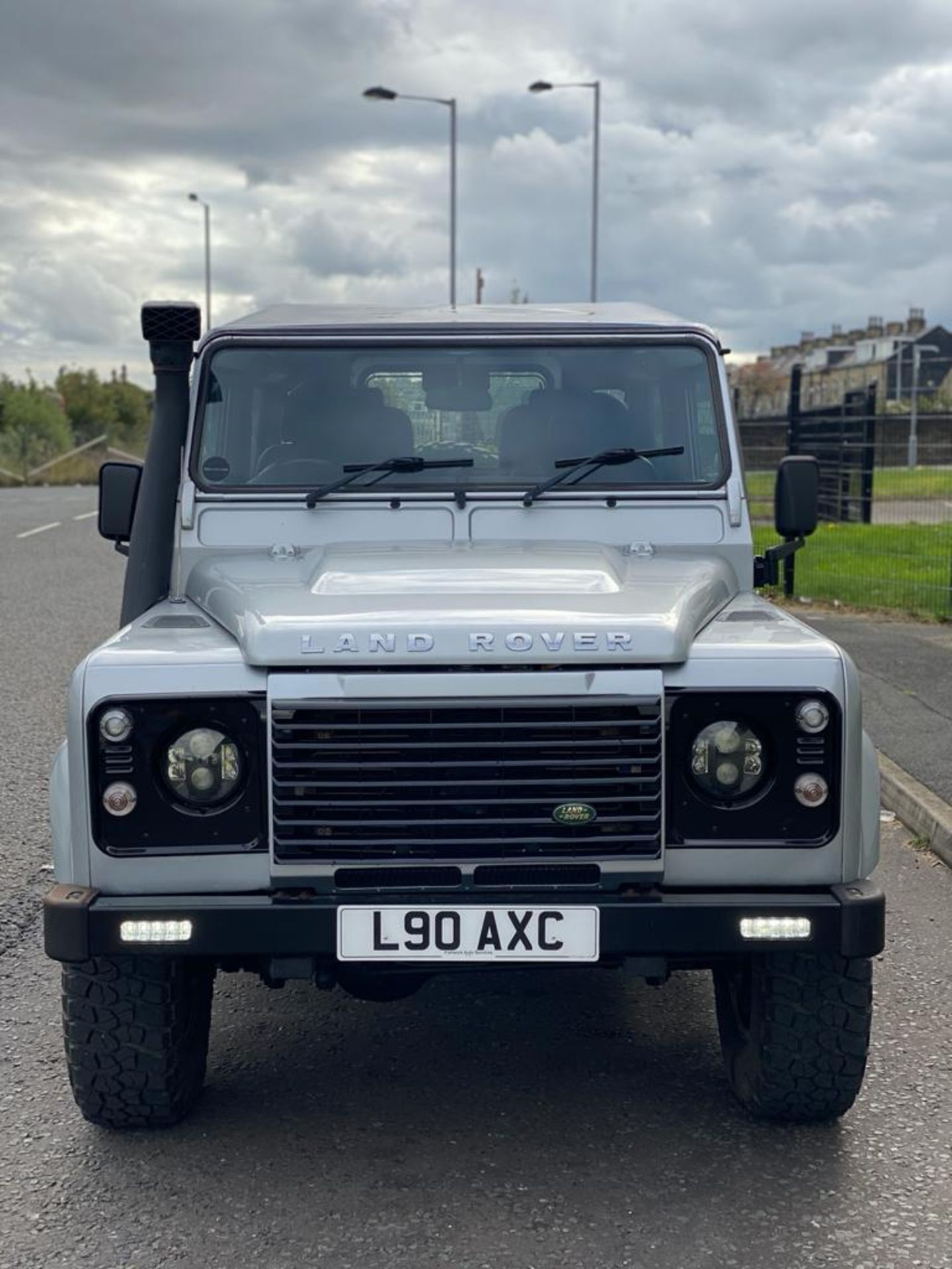 2008/08 REG LAND ROVER DEFENDER 90 XS SW SWB 2.4 DIESEL SILVER, SHOWING 4 FORMER KEEPERS *NO VAT* - Image 5 of 22