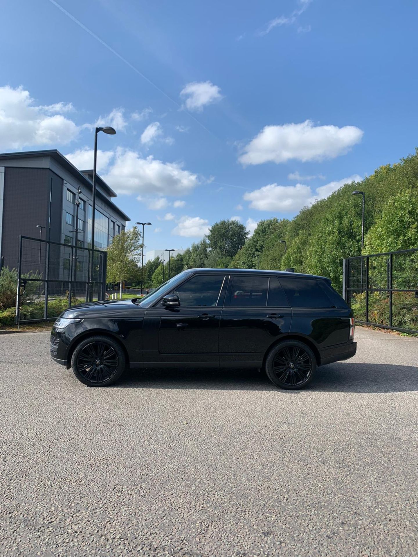 2018/18 REG LAND ROVER RANGE ROVER VOGUE TDV6 3.0 DIESEL AUTO BLACK, SHOWING 1 FORMER KEEPER *NO VAT - Image 3 of 14