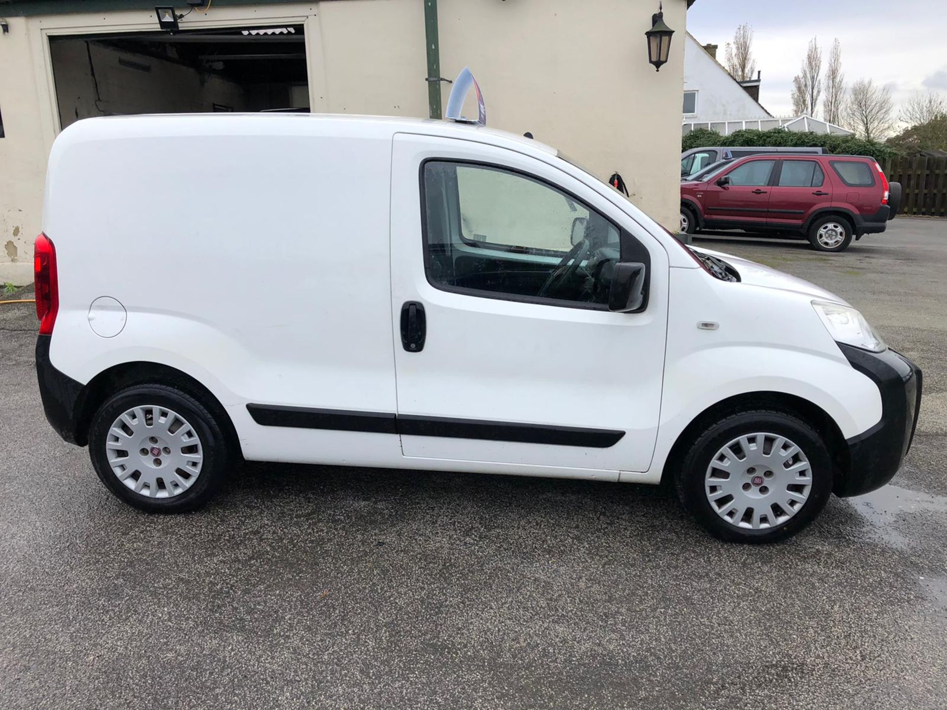 2013/13 REG FIAT FIORINO 16V MULTIJET 1.25 DIESEL PANEL VAN, SHOWING 2 FORMER KEEPERS *PLUS VAT* - Image 7 of 11