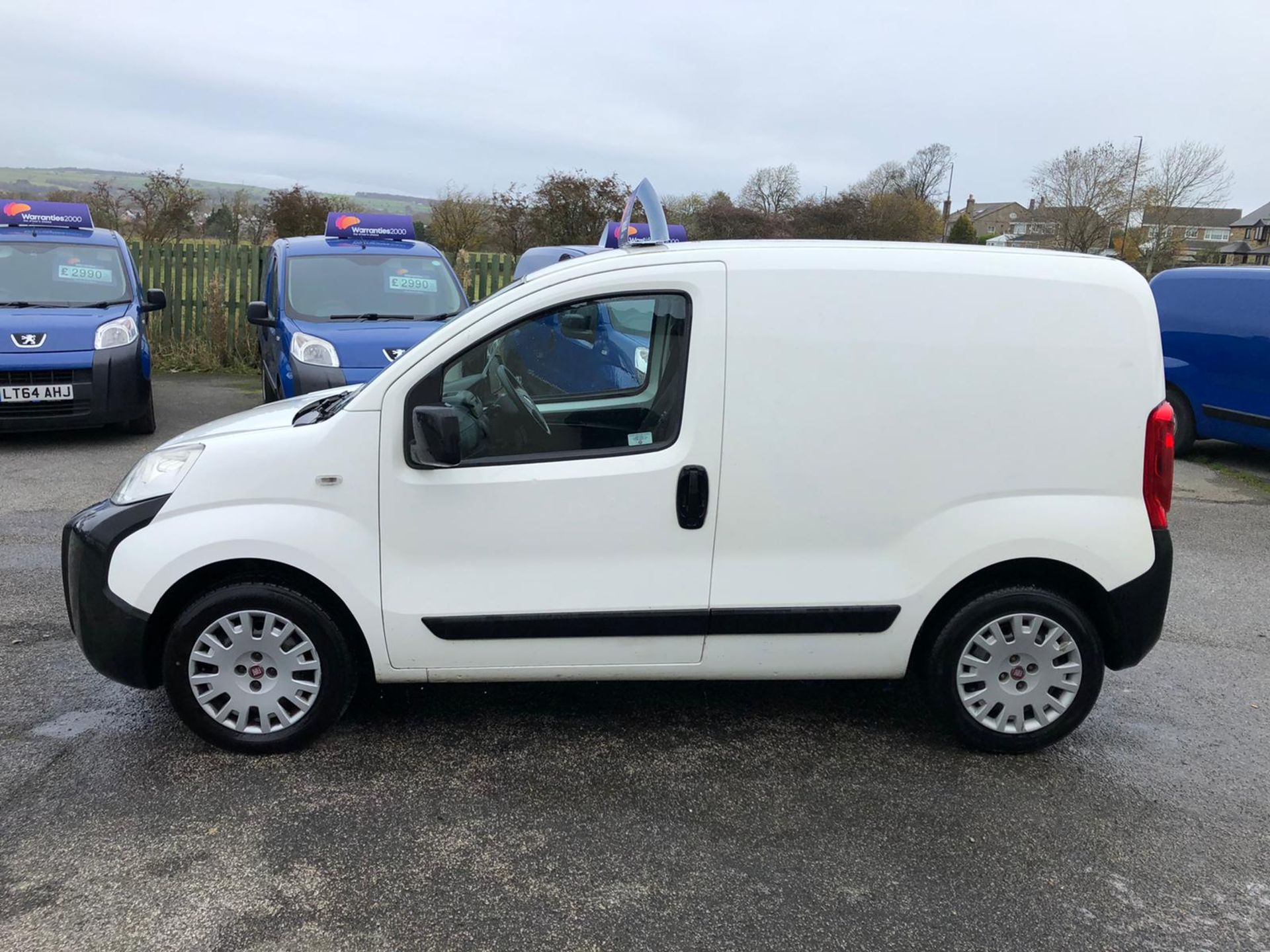 2013/13 REG FIAT FIORINO 16V MULTIJET 1.25 DIESEL PANEL VAN, SHOWING 2 FORMER KEEPERS *PLUS VAT* - Image 3 of 11