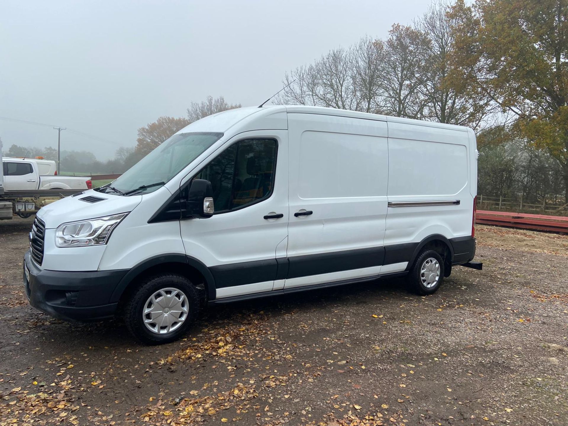 2016/16 REG FORD TRANSIT 310 2.2 DIESEL WHITE PANEL VAN, SHOWING 0 FORMER KEEPERS *PLUS VAT* - Image 4 of 11