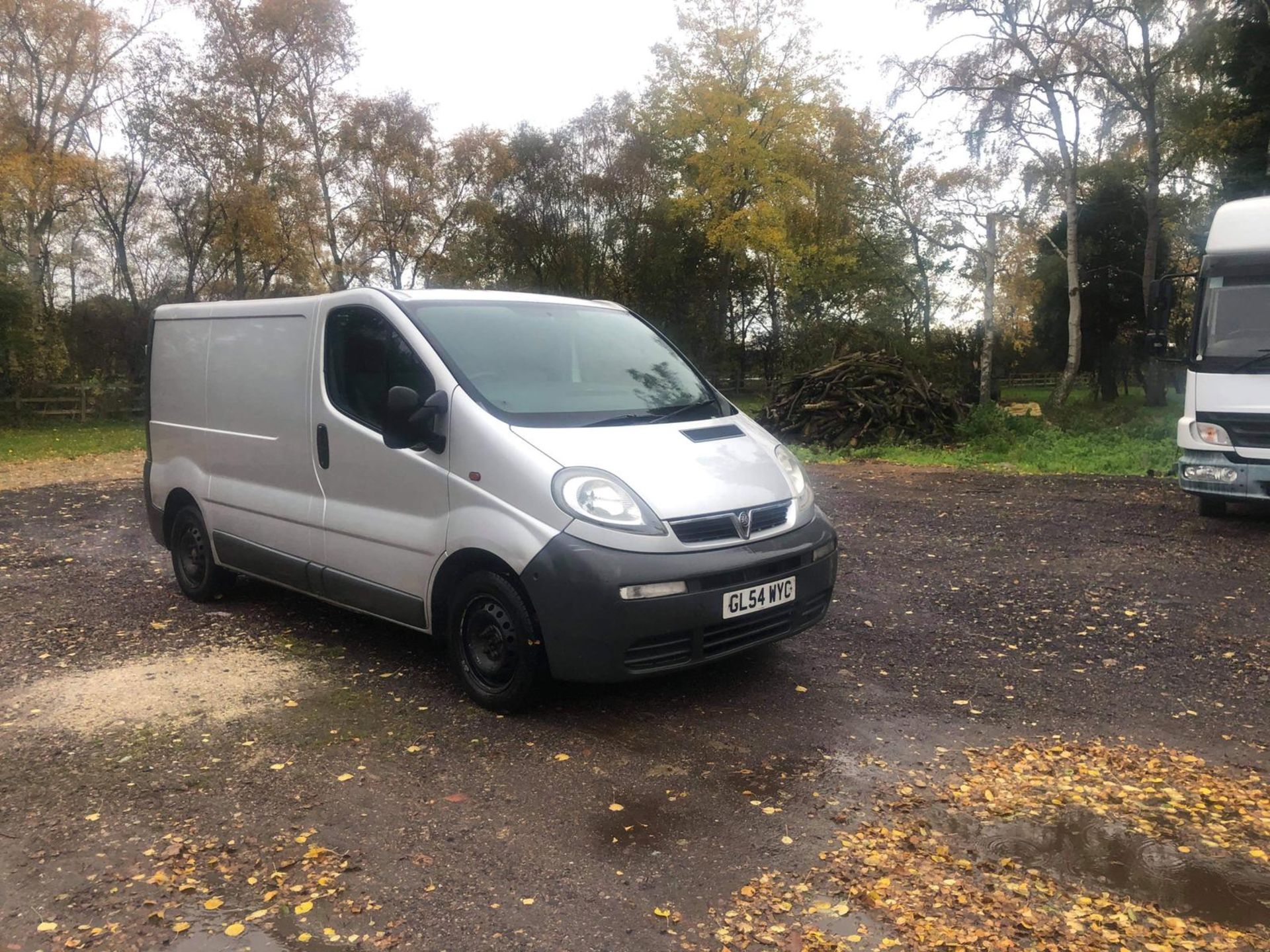 2005/54 REG VAUXHALL VIVARO 2700 DTI SWB 1.9 DIESEL SILVER PANEL VAN *NO VAT*