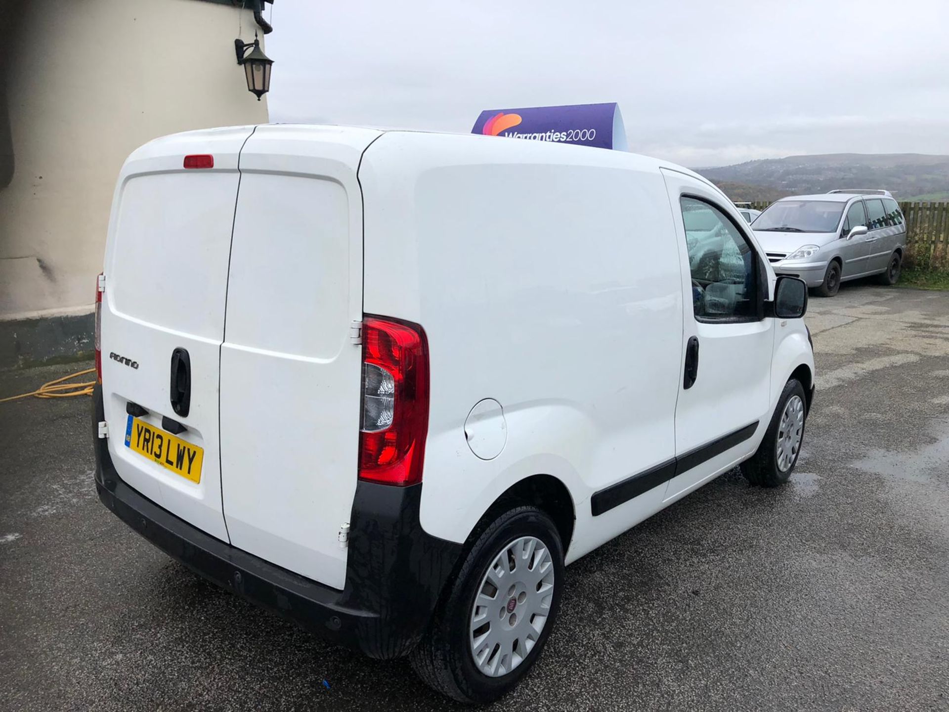 2013/13 REG FIAT FIORINO 16V MULTIJET 1.25 DIESEL PANEL VAN, SHOWING 2 FORMER KEEPERS *PLUS VAT* - Image 6 of 11