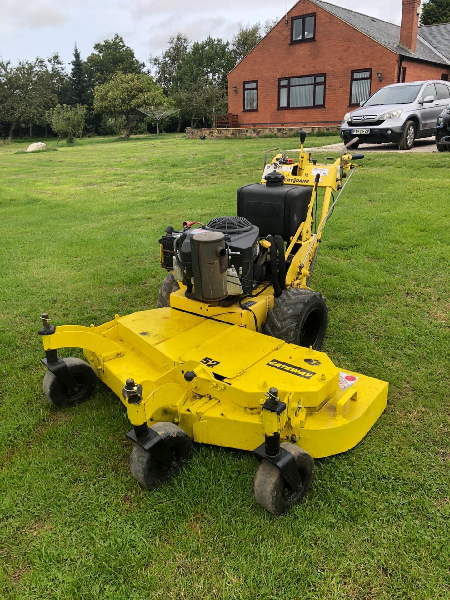 GREAT DANE GATEWAY PEDESTRIAN MOWER, SELF PROPELLED, RUNS, DRIVES AND CUTS *PLUS VAT* - Image 2 of 4