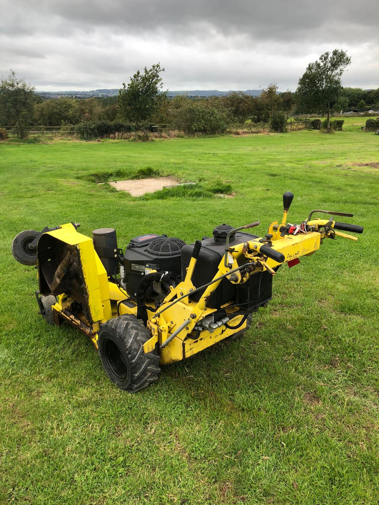 GREAT DANE GATEWAY PEDESTRIAN MOWER, SELF PROPELLED, RUNS, DRIVES AND CUTS *PLUS VAT* - Image 4 of 4