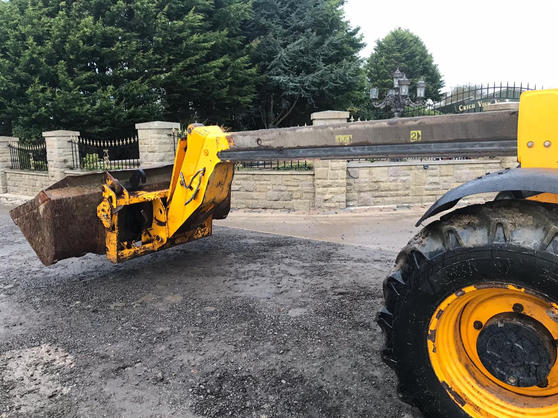 2007 JCB 531-70 TELEHANDLER, RUNS, DRIVES AND DIGS, 4430 HOURS, C/W BUCKET *PLUS VAT* - Image 3 of 5