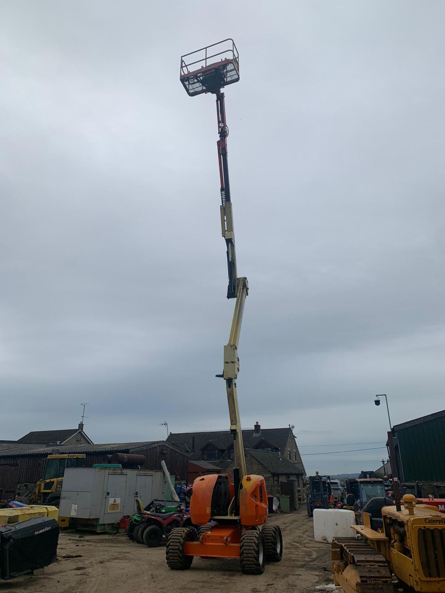 2007 JLG 450AJ SERIES II SCISSOR LIFT, RUNS, DRIVES AND LIFTS 4X4 *PLUS VAT* - Image 2 of 6