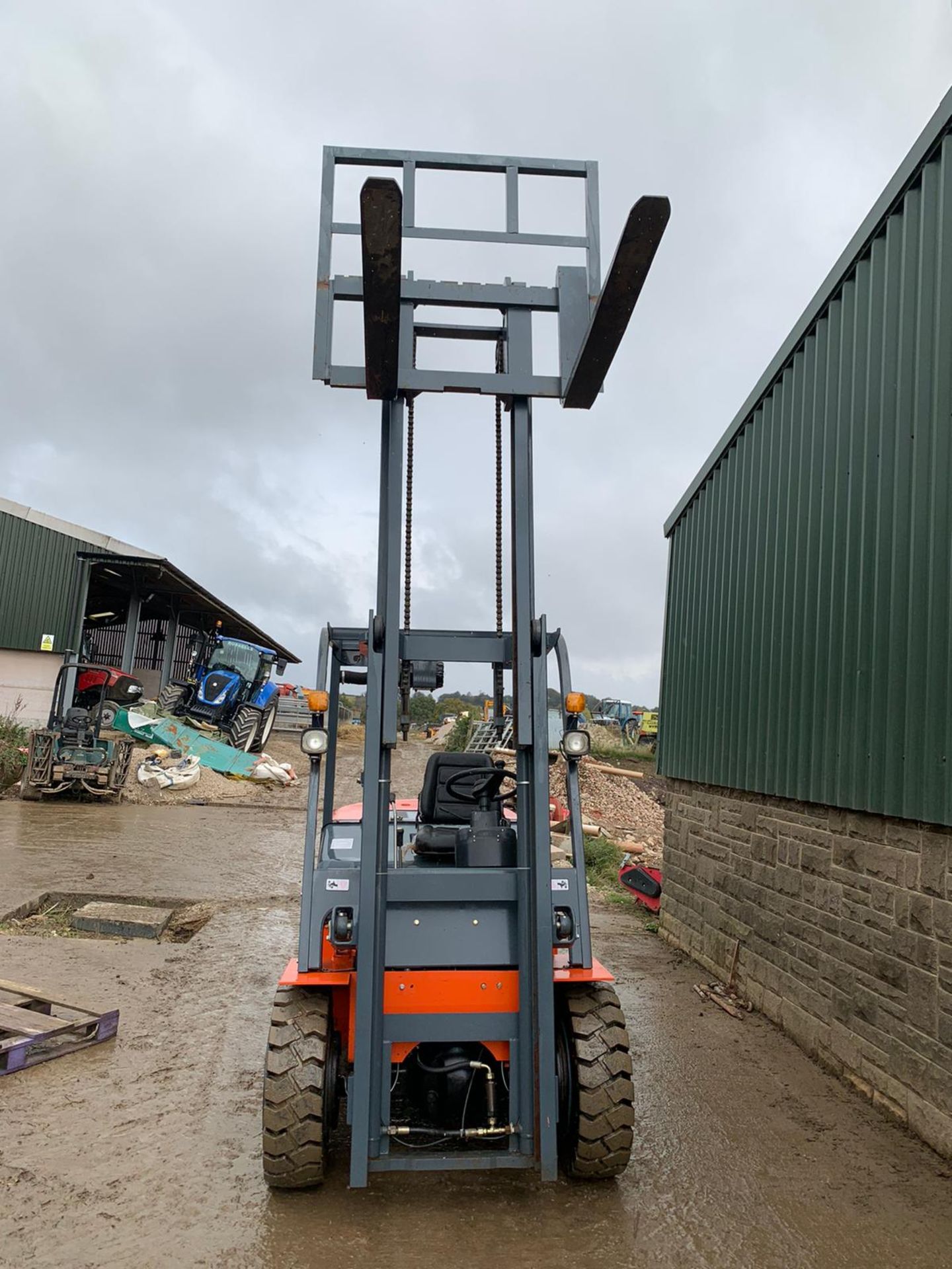 BRAND NEW AND UNUSED ATTACK AK35 FORKLIFT, RUNS, DRIVES AND LIFTS *PLUS VAT* - Image 4 of 7